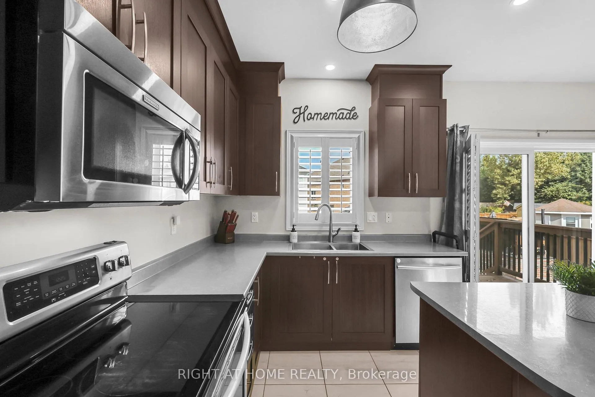 Photo 7 of 745 Halbert Drive, Shelburne — HOMEH