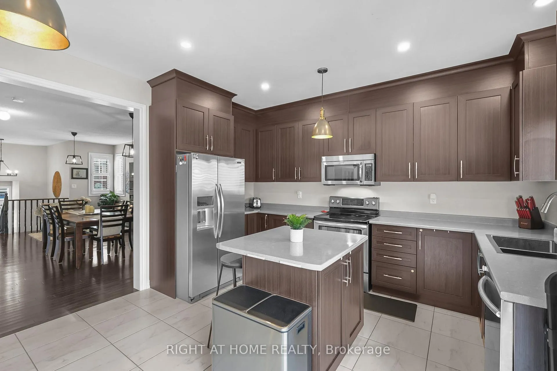 Photo 9 of 745 Halbert Drive, Shelburne — HOMEH