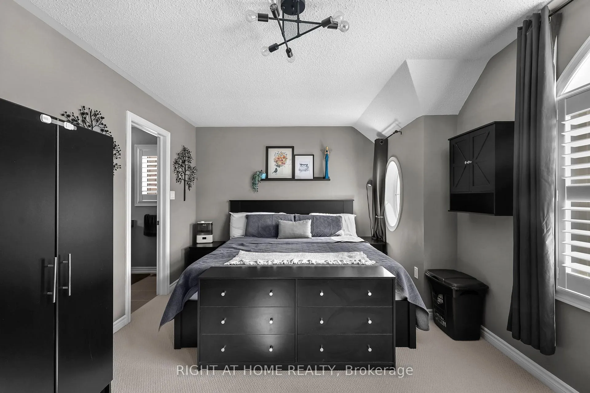 Photo 18 of 745 Halbert Drive, Shelburne — HOMEH