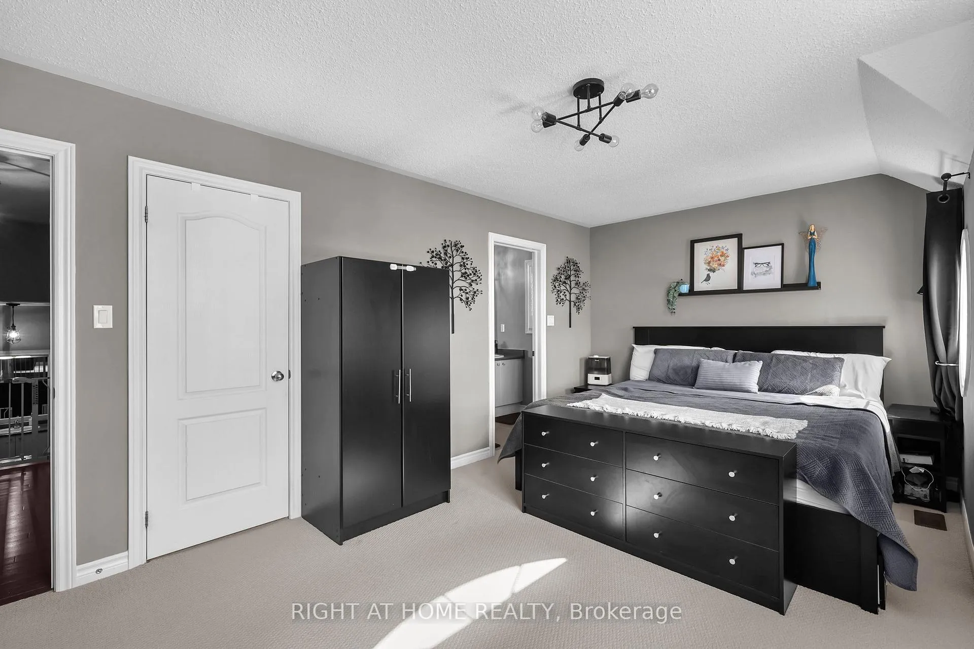 Photo 19 of 745 Halbert Drive, Shelburne — HOMEH
