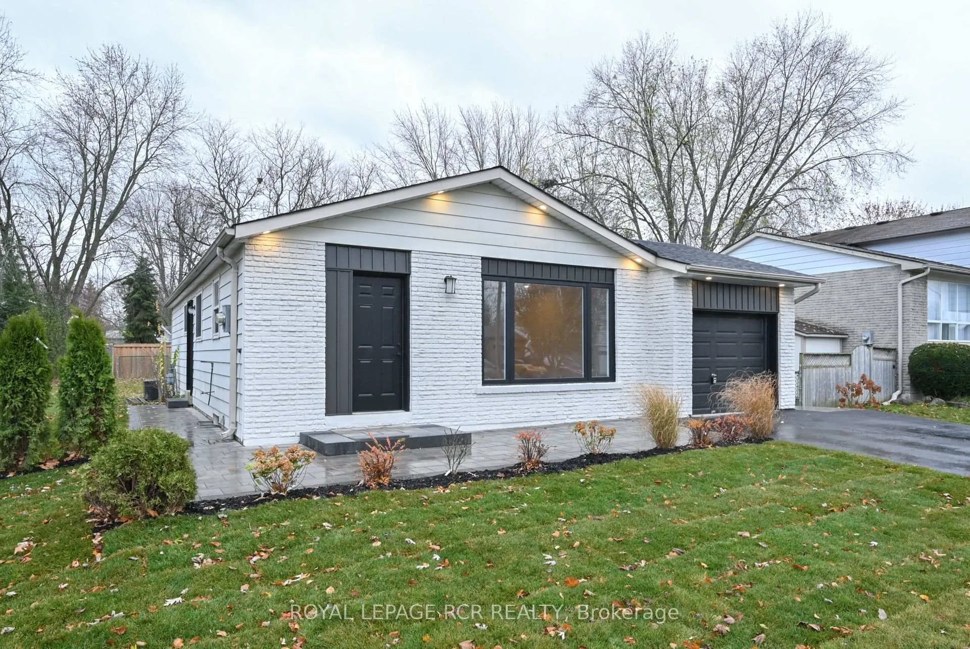Photo 3 of 15 McKeown Street, New Tecumseth, Beeton — HOMEH