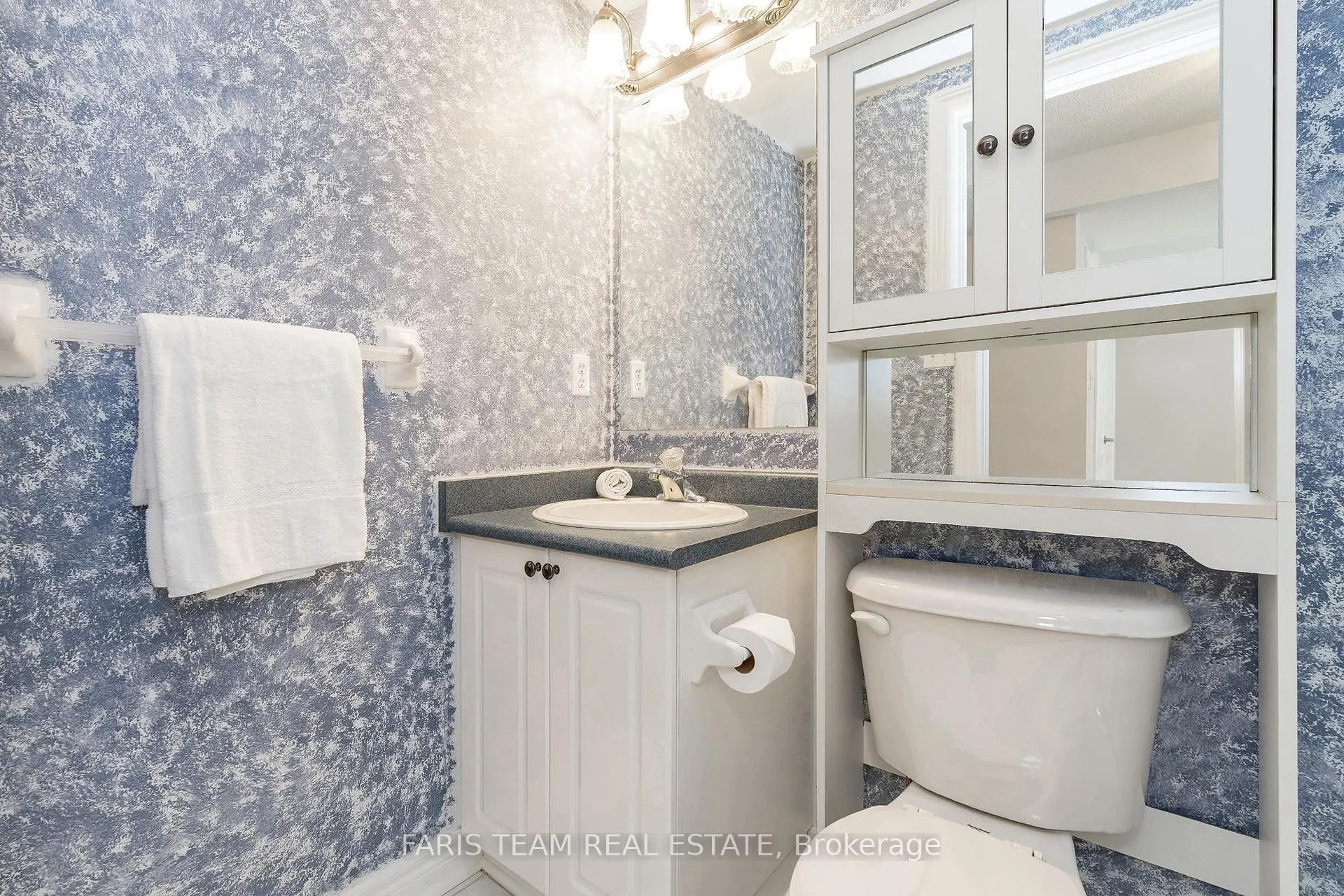 Photo 13 of 33 Royal Beech Drive, Wasaga Beach — HOMEH