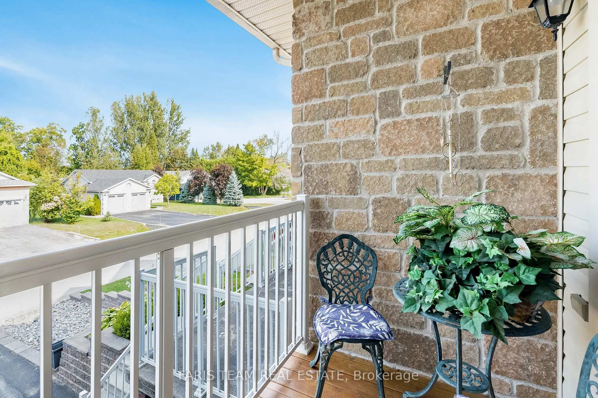 Photo 15 of 33 Royal Beech Drive, Wasaga Beach — HOMEH