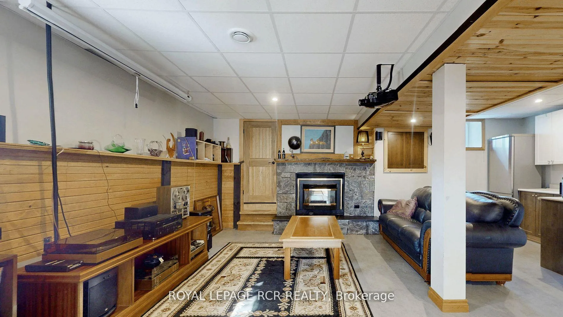 Photo 17 of 1097 Ferrier Avenue, Innisfil, Lefroy — HOMEH