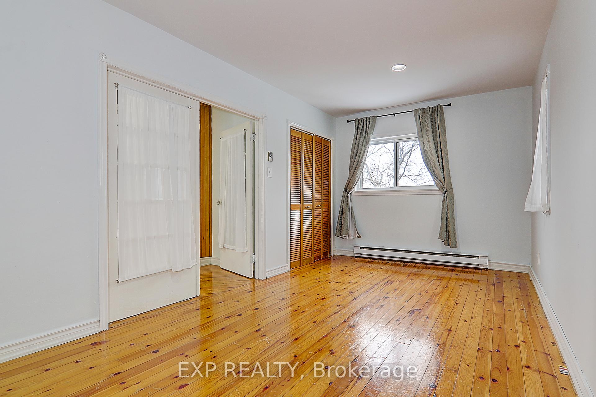 Photo 11 of 433 Lake Drive E, Georgina, Historic Lakeshore Communities — HOMEH