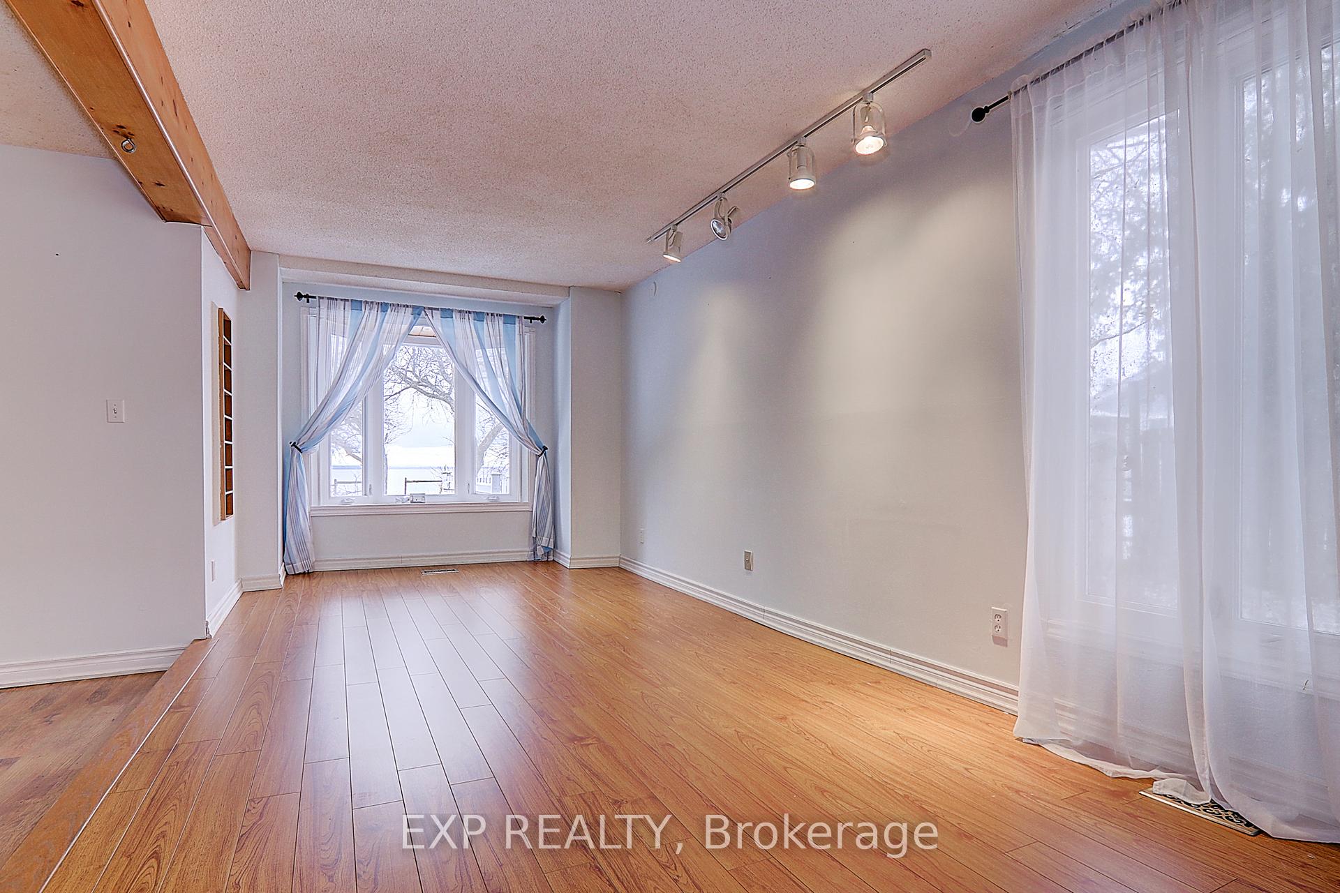 Photo 36 of 433 Lake Drive E, Georgina, Historic Lakeshore Communities — HOMEH