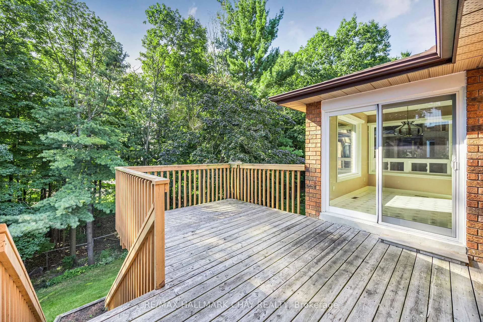 Photo 27 of 21 Layton Crescent, Barrie, Letitia Heights — HOMEH