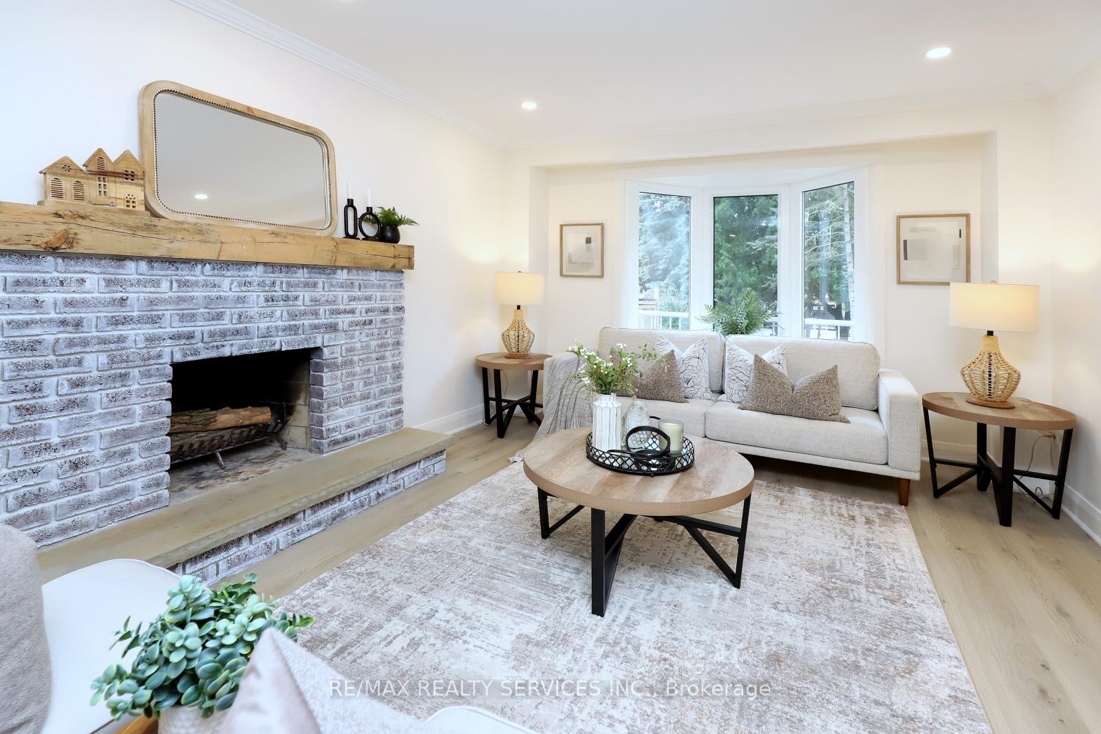 Photo 9 of 65 Hesp Drive, Caledon, Bolton West — HOMEH