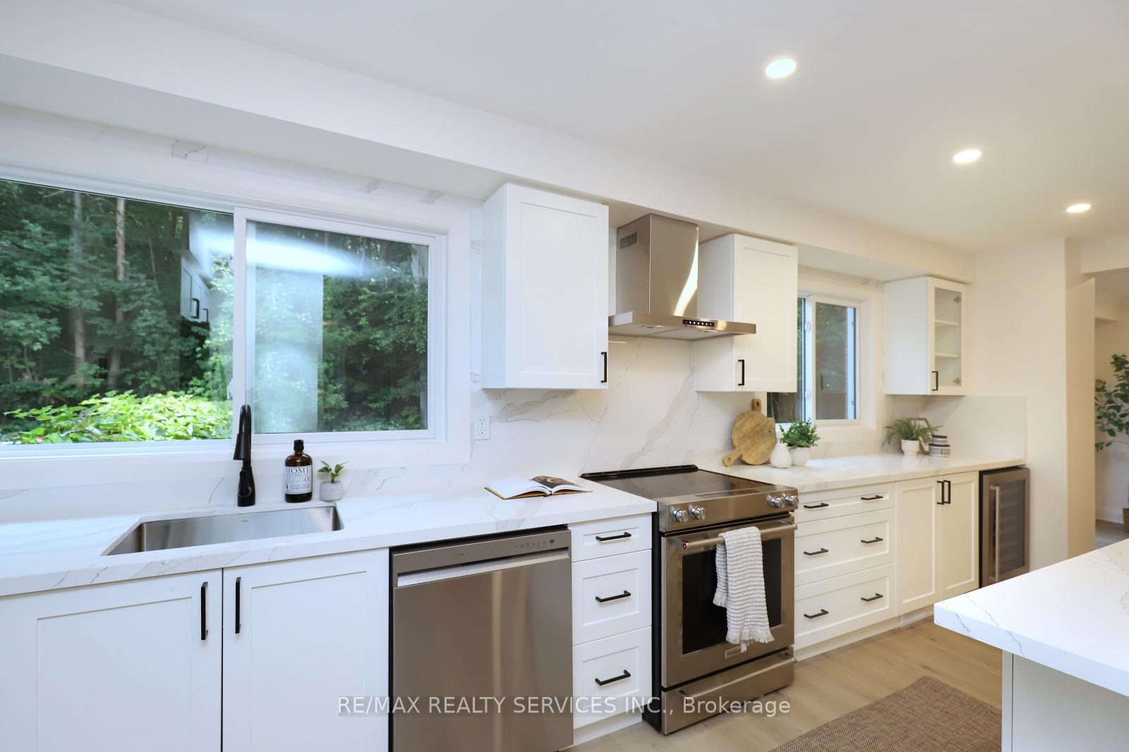 Photo 35 of 65 Hesp Drive, Caledon, Bolton West — HOMEH