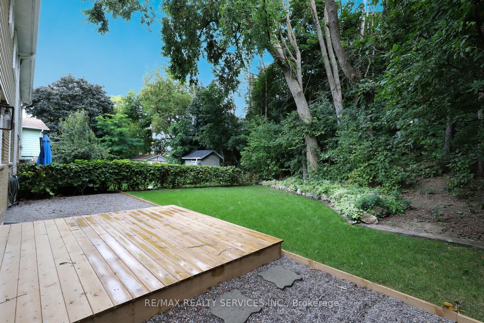 Photo 58 of 65 Hesp Drive, Caledon, Bolton West — HOMEH