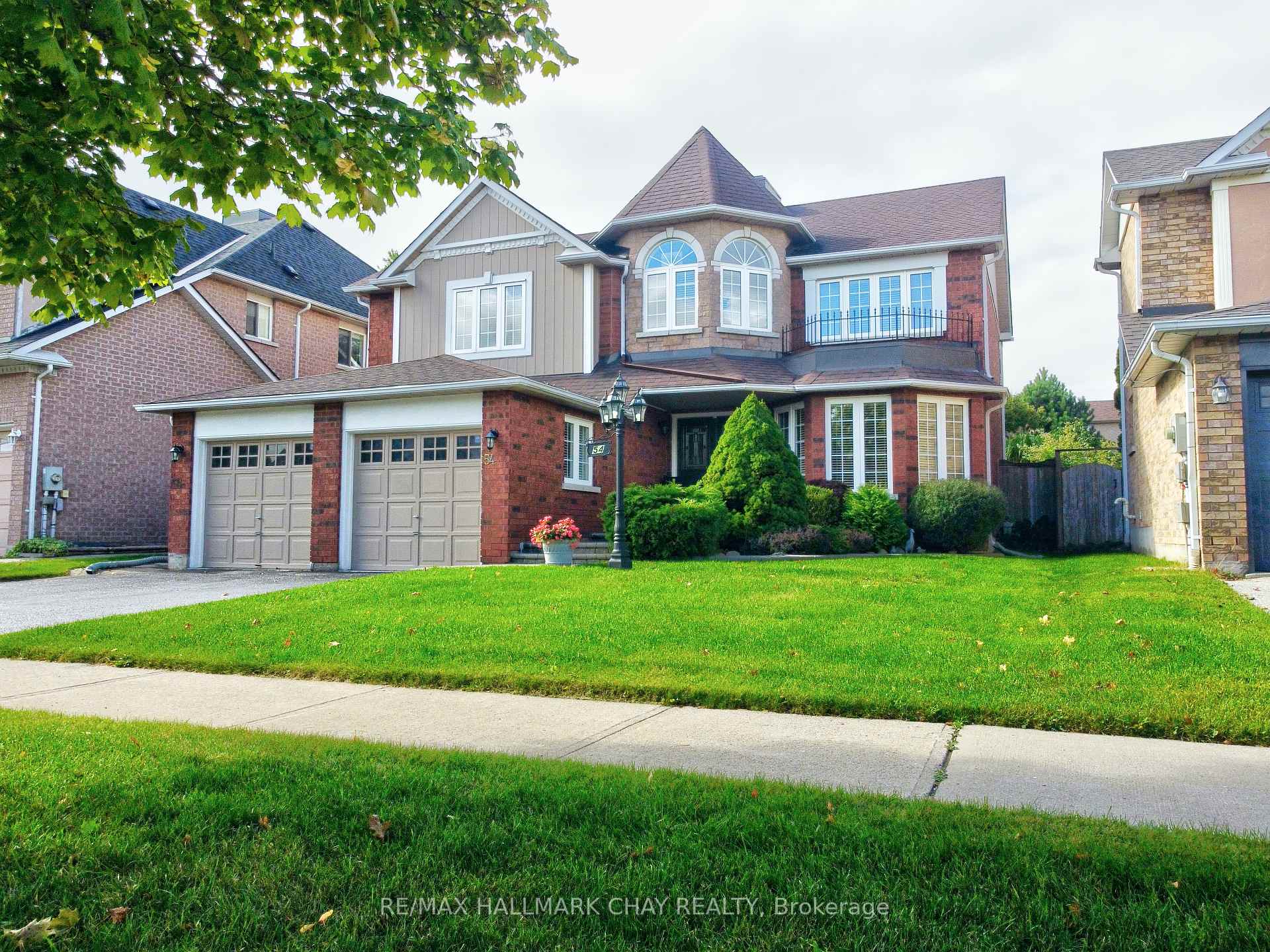 Photo 1 of 54 Cloughley Drive, Barrie, Northwest — HOMEH