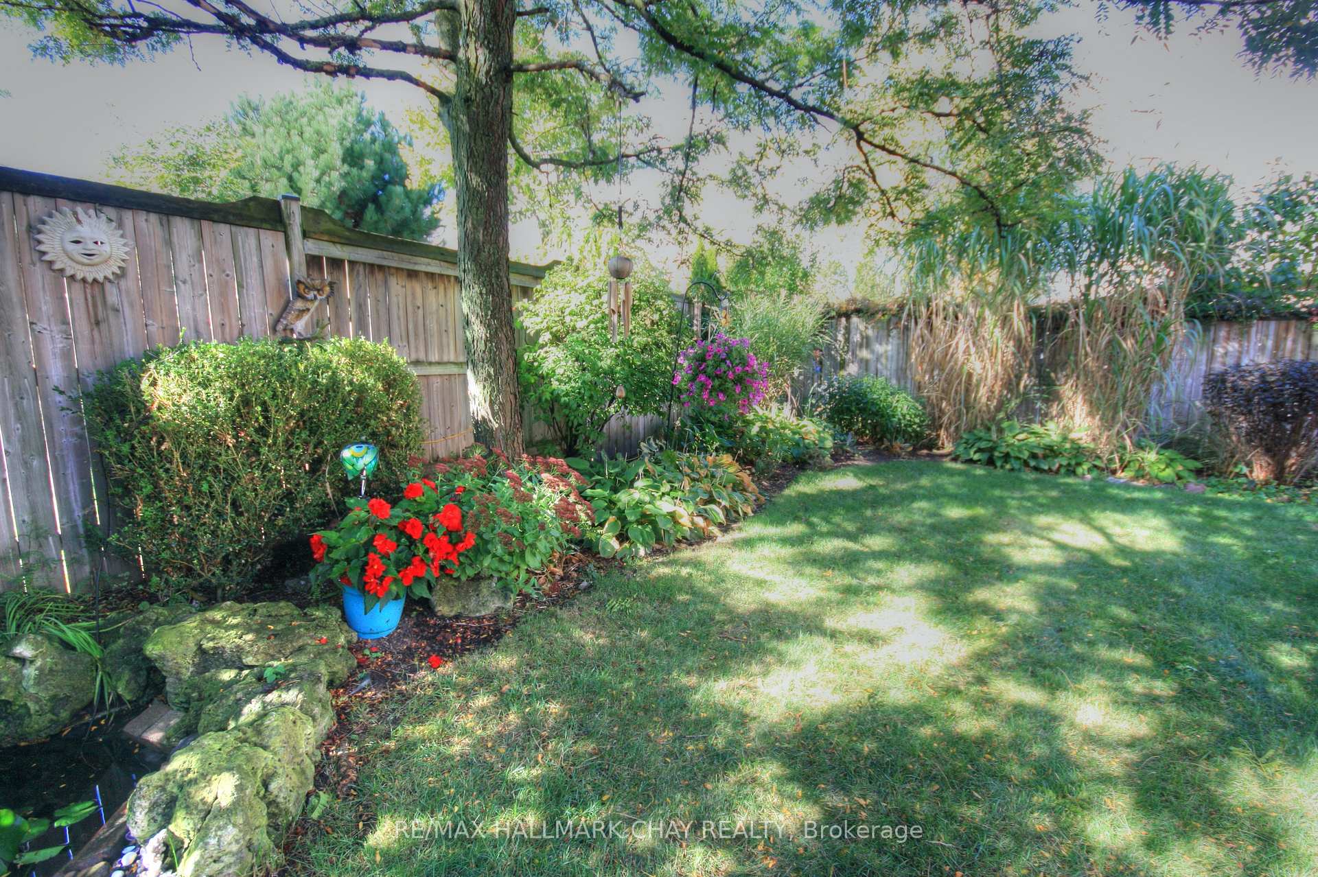 Photo 18 of 54 Cloughley Drive, Barrie, Northwest — HOMEH
