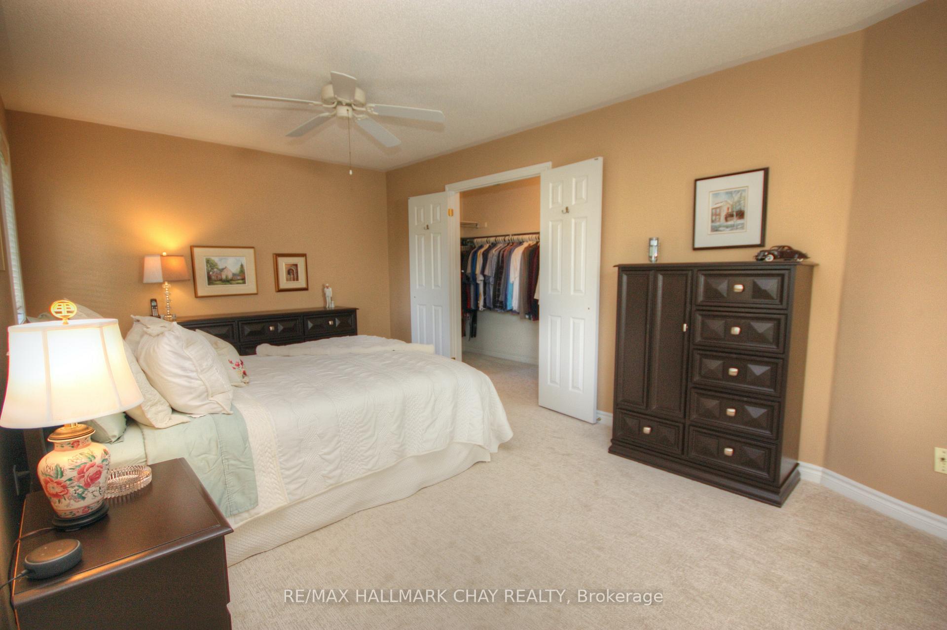 Photo 21 of 54 Cloughley Drive, Barrie, Northwest — HOMEH
