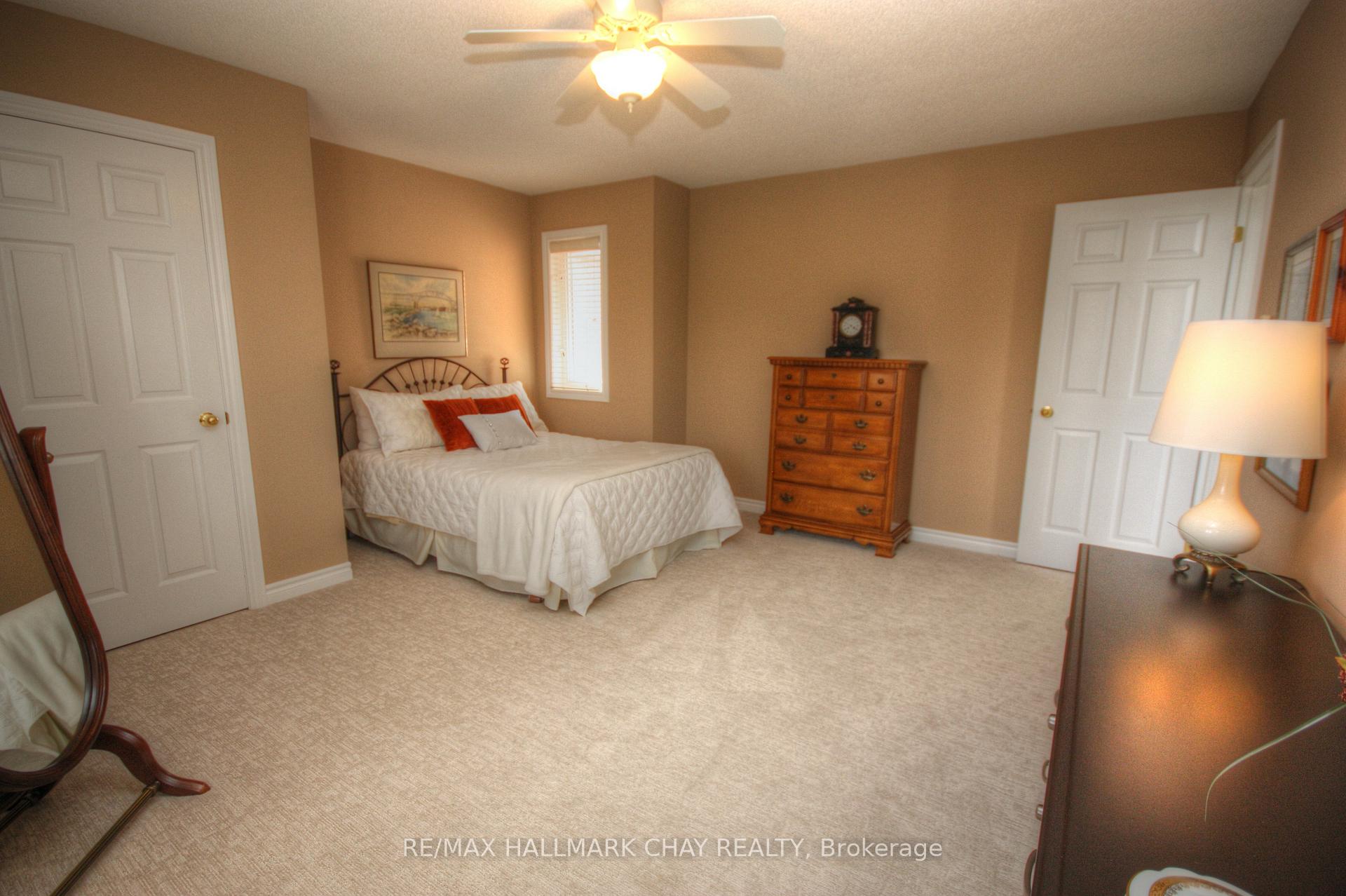 Photo 27 of 54 Cloughley Drive, Barrie, Northwest — HOMEH