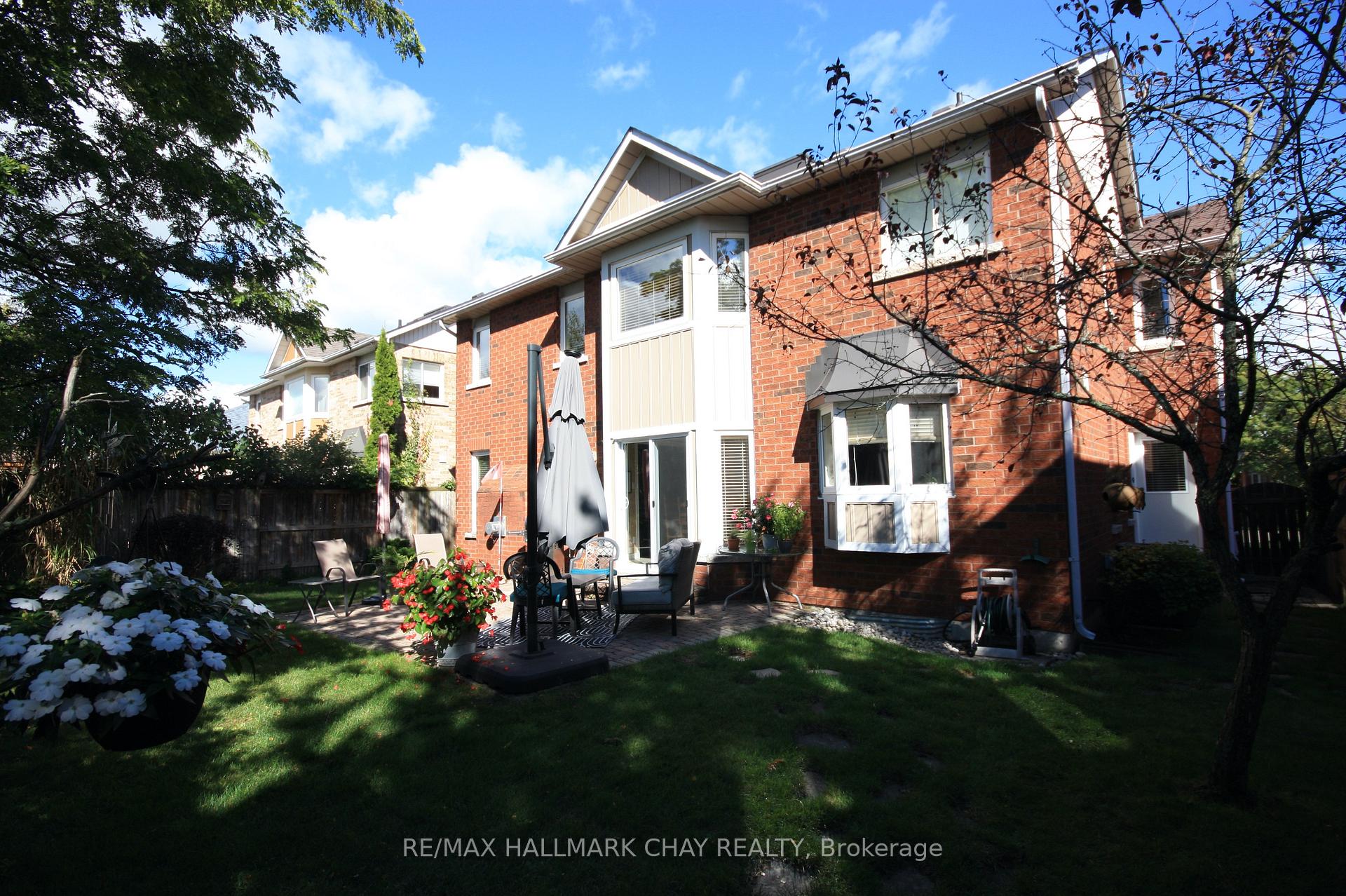 Photo 34 of 54 Cloughley Drive, Barrie, Northwest — HOMEH