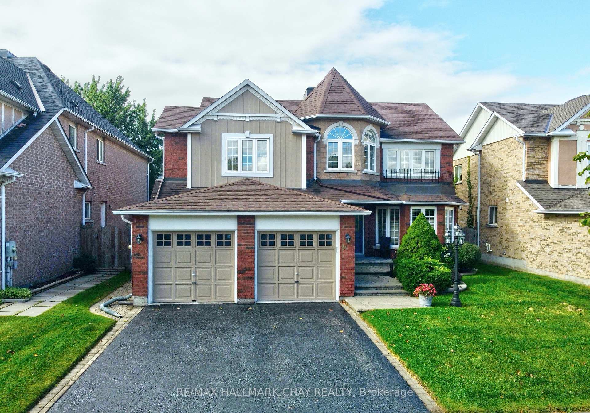 Photo 40 of 54 Cloughley Drive, Barrie, Northwest — HOMEH