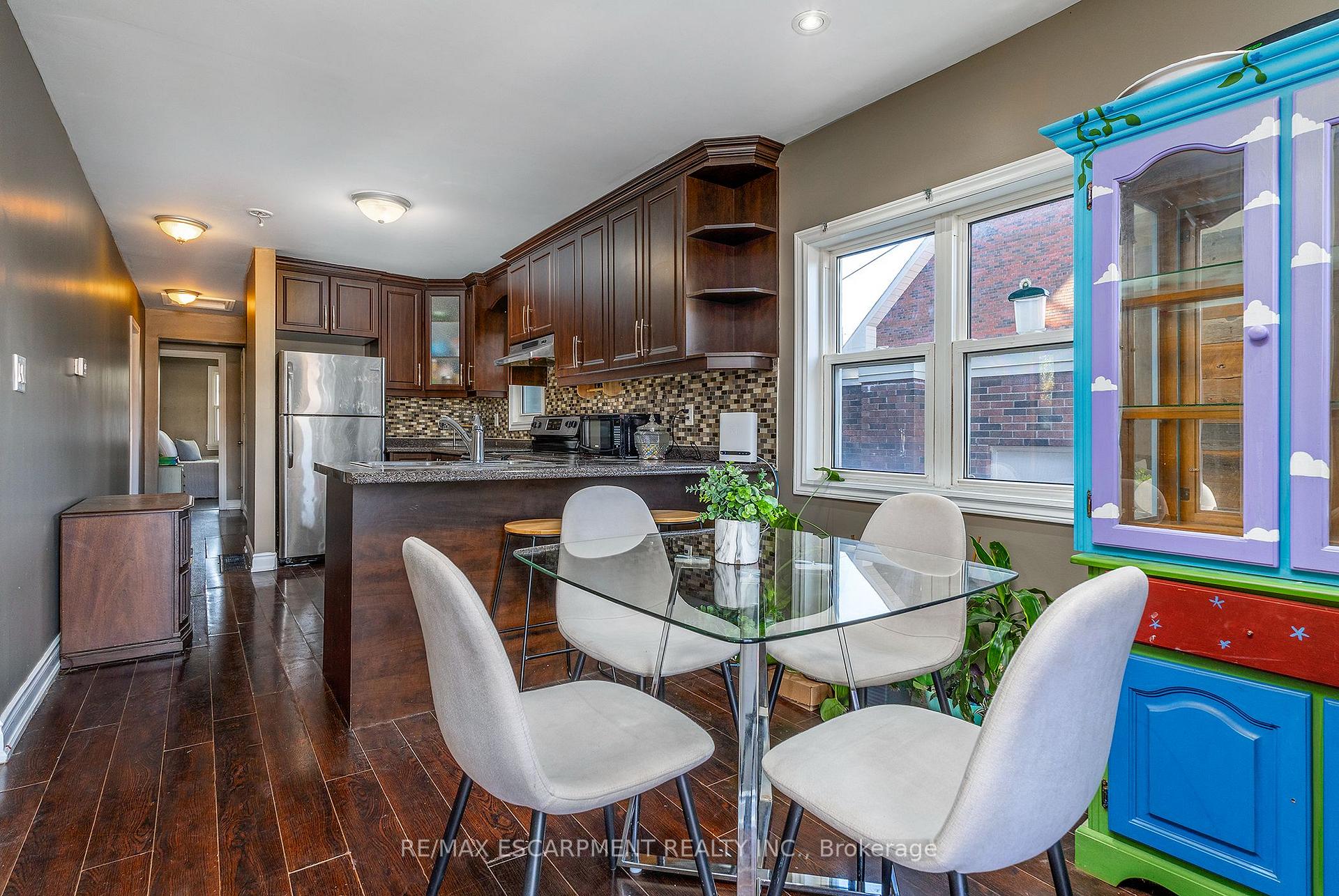 Photo 6 of 1554 Main Street E, Hamilton, Homeside — HOMEH