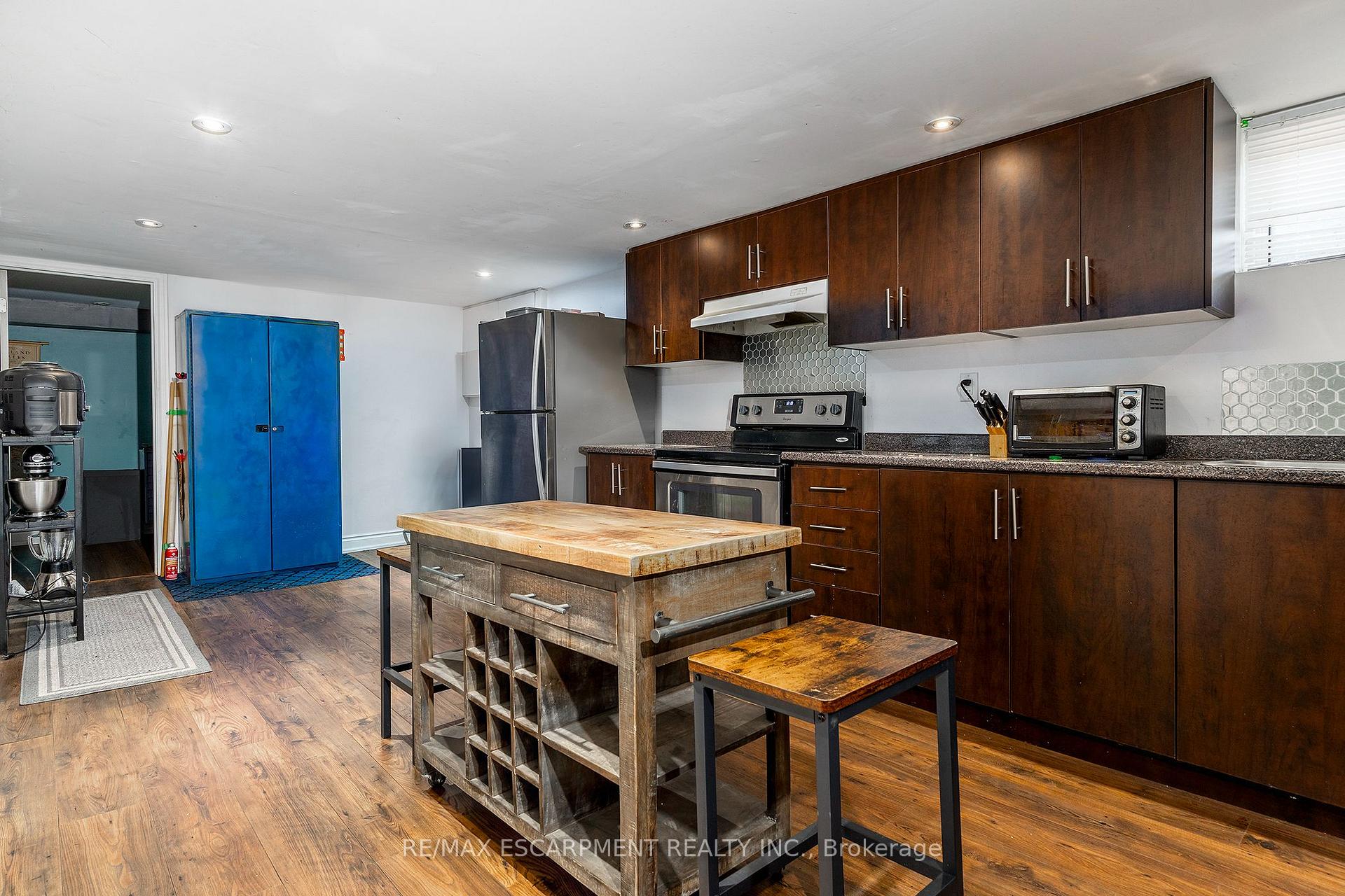Photo 55 of 1554 Main Street E, Hamilton, Homeside — HOMEH