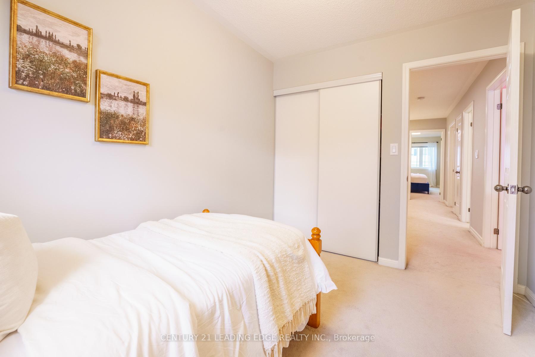Photo 26 of 11 Connell Lane, Clarington, Bowmanville — HOMEH