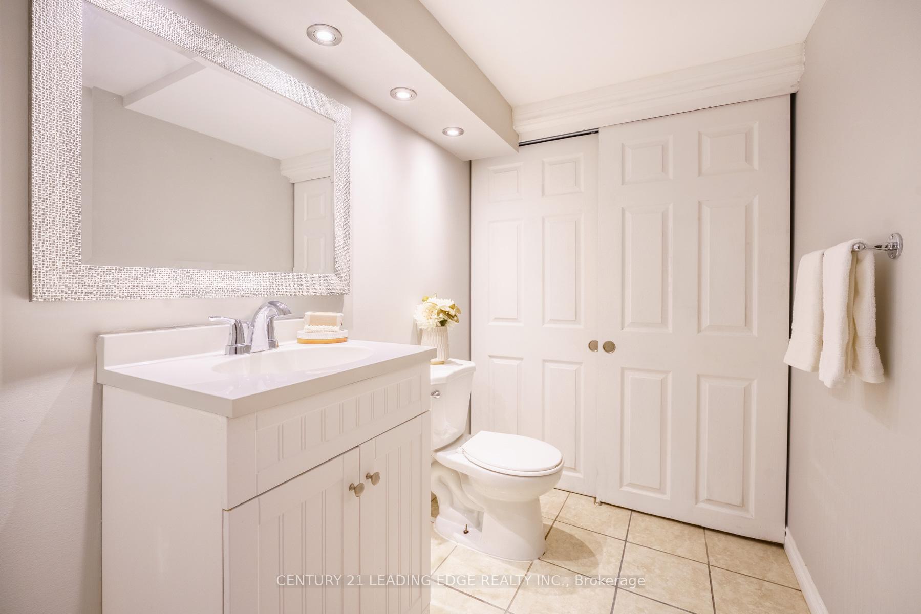 Photo 35 of 11 Connell Lane, Clarington, Bowmanville — HOMEH
