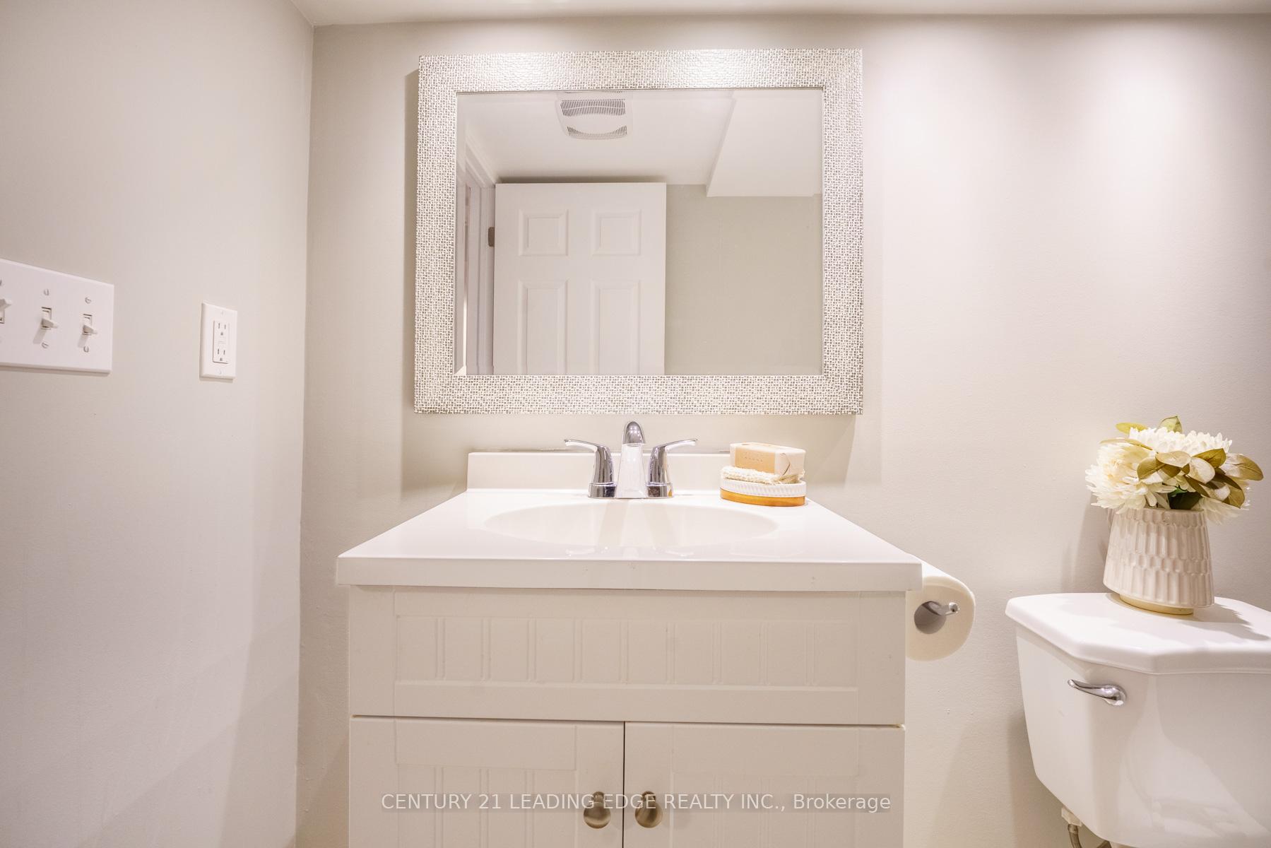 Photo 36 of 11 Connell Lane, Clarington, Bowmanville — HOMEH