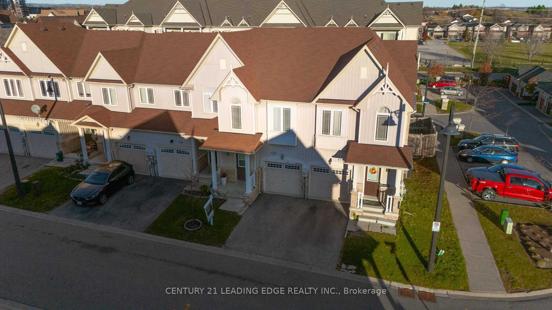 Photo 40 of 11 Connell Lane, Clarington, Bowmanville — HOMEH
