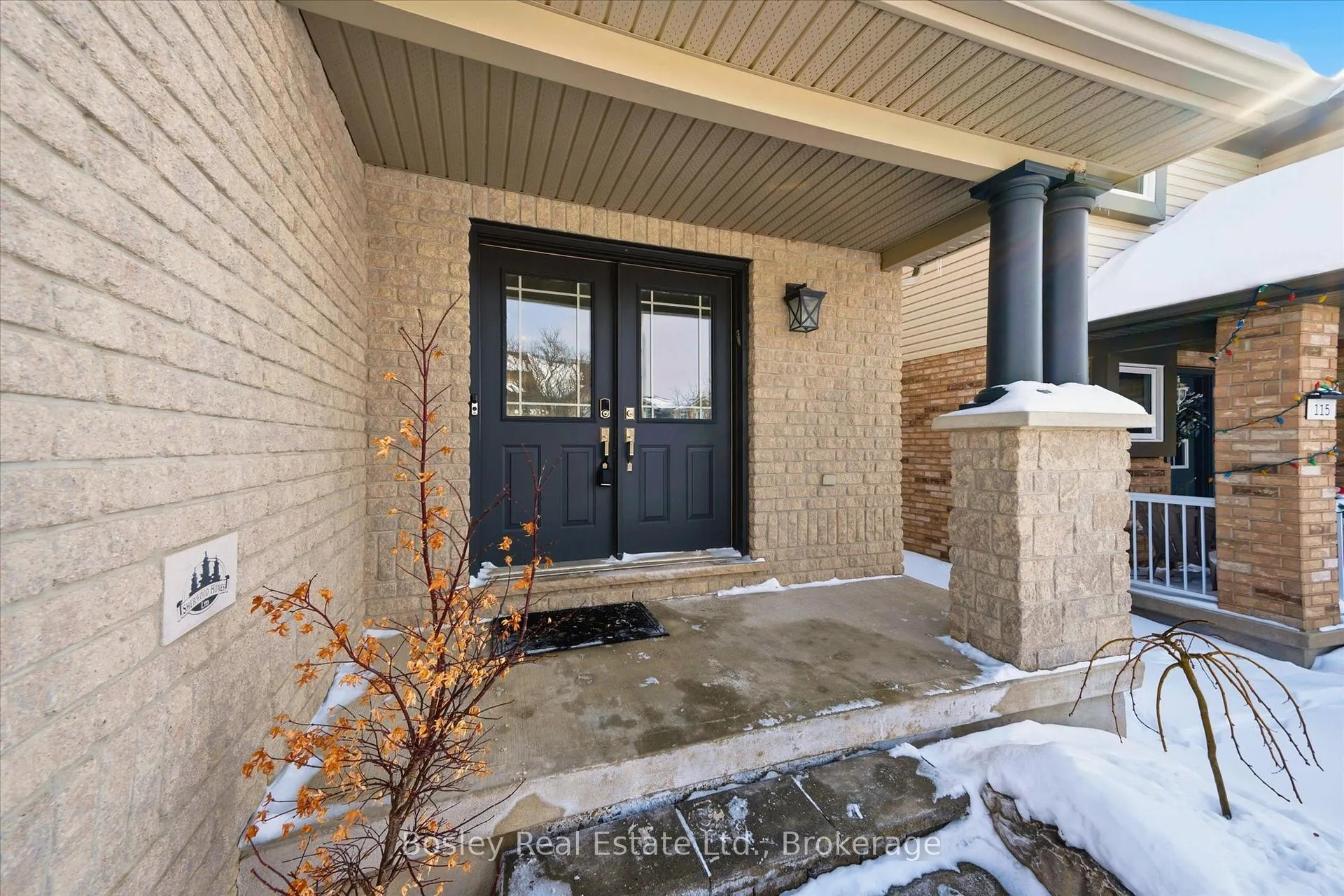Photo 3 of 117 Simmonds Drive, Guelph, Victoria North — HOMEH