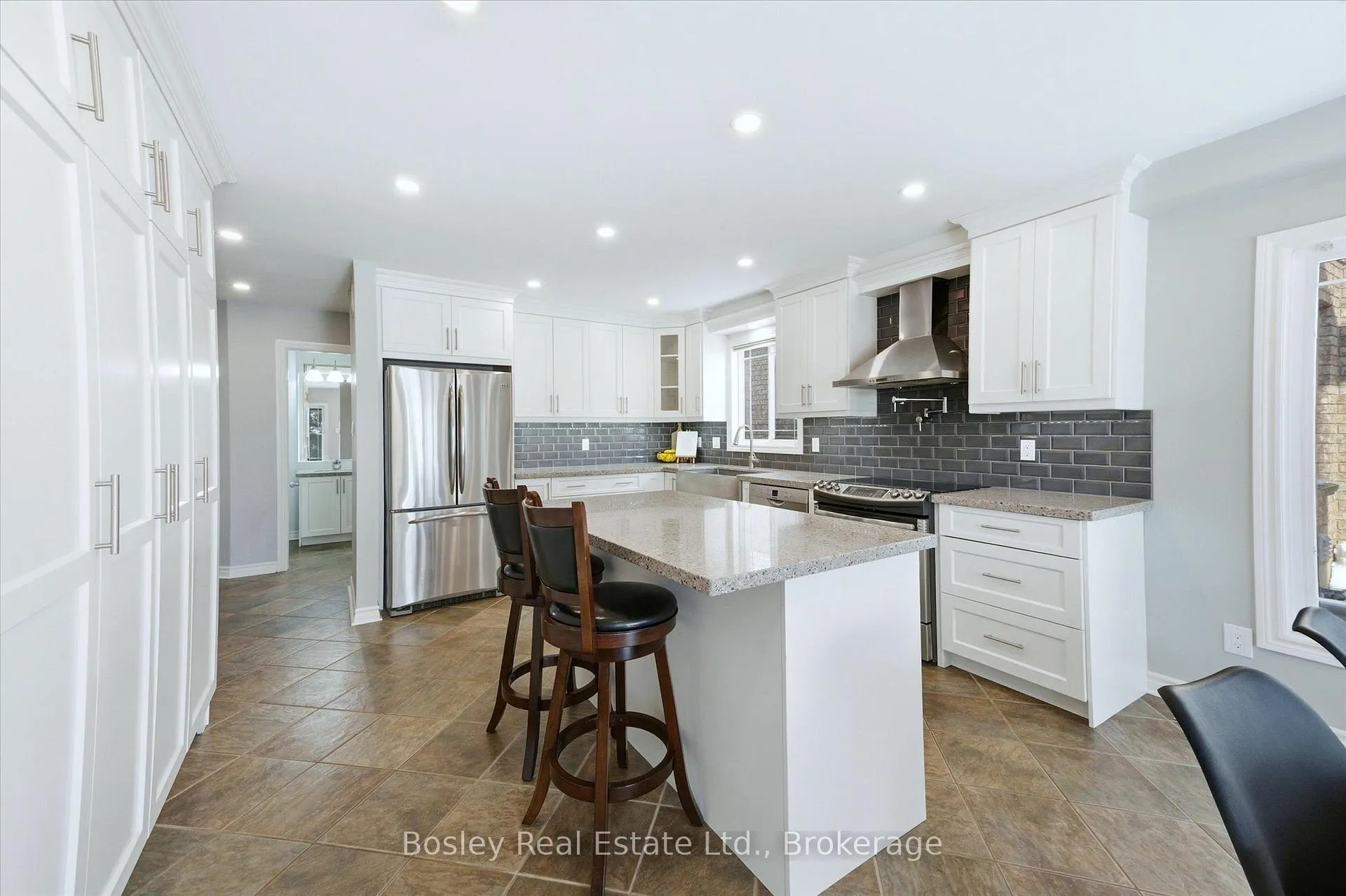 Photo 13 of 117 Simmonds Drive, Guelph, Victoria North — HOMEH