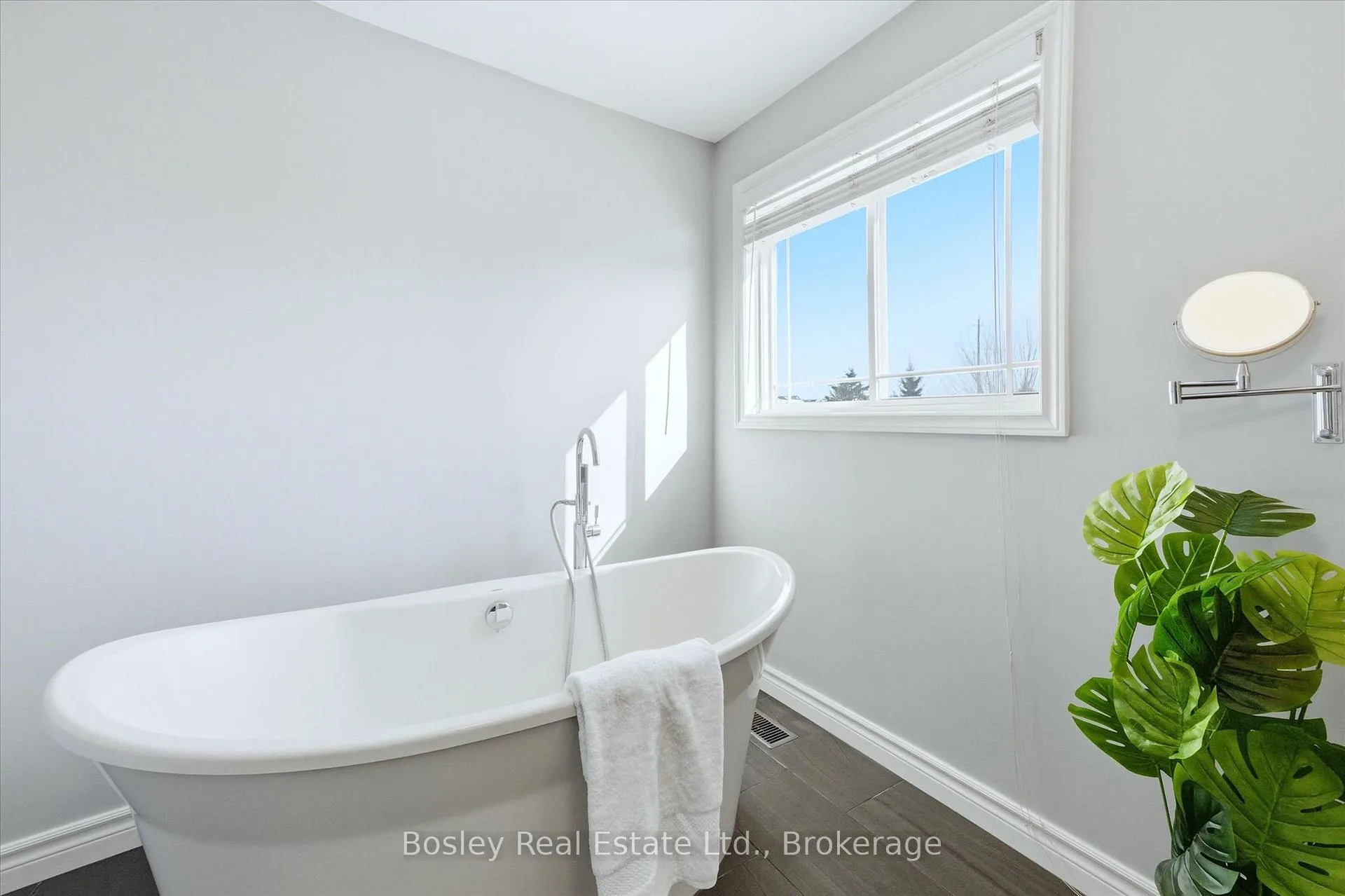 Photo 28 of 117 Simmonds Drive, Guelph, Victoria North — HOMEH