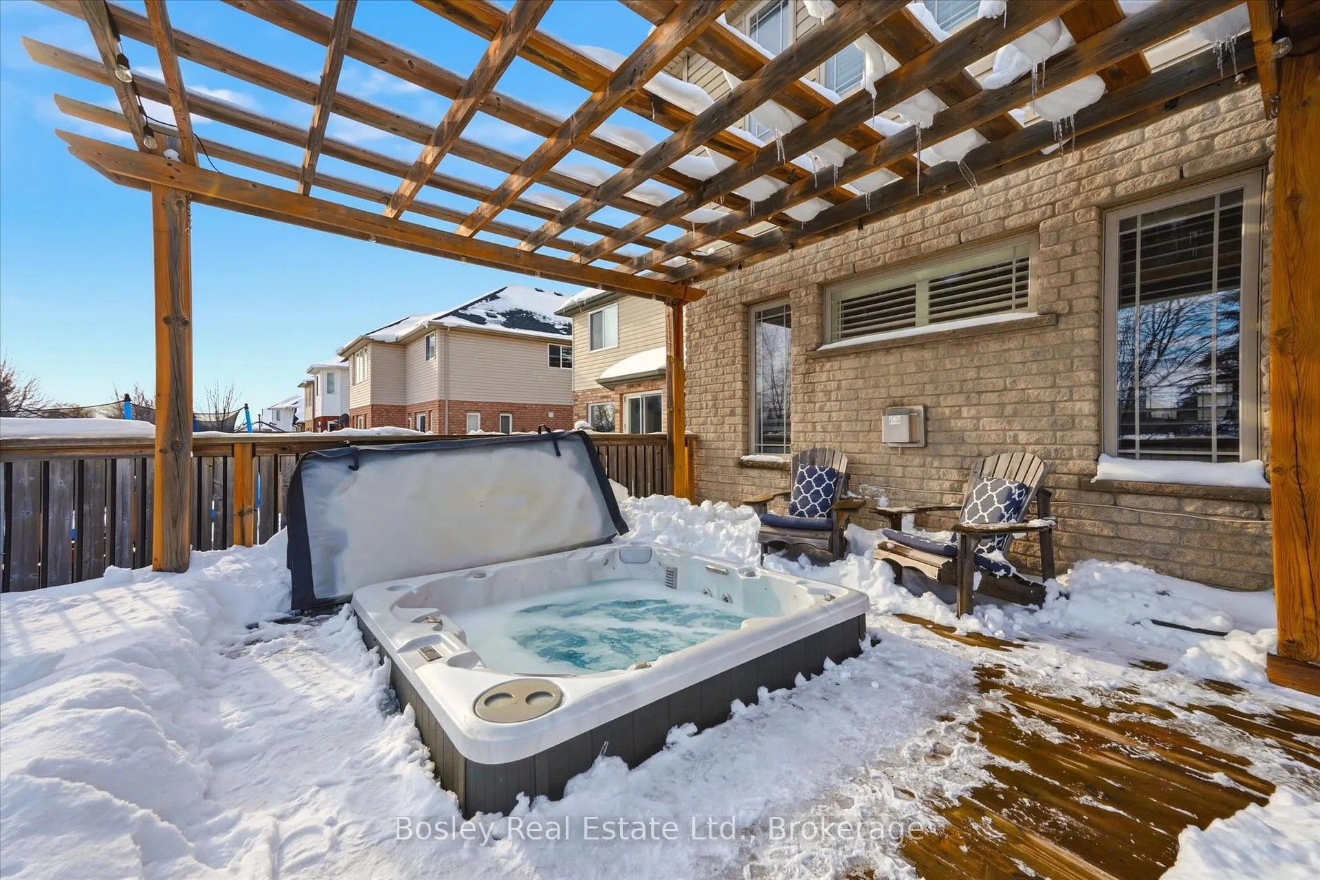 Photo 35 of 117 Simmonds Drive, Guelph, Victoria North — HOMEH