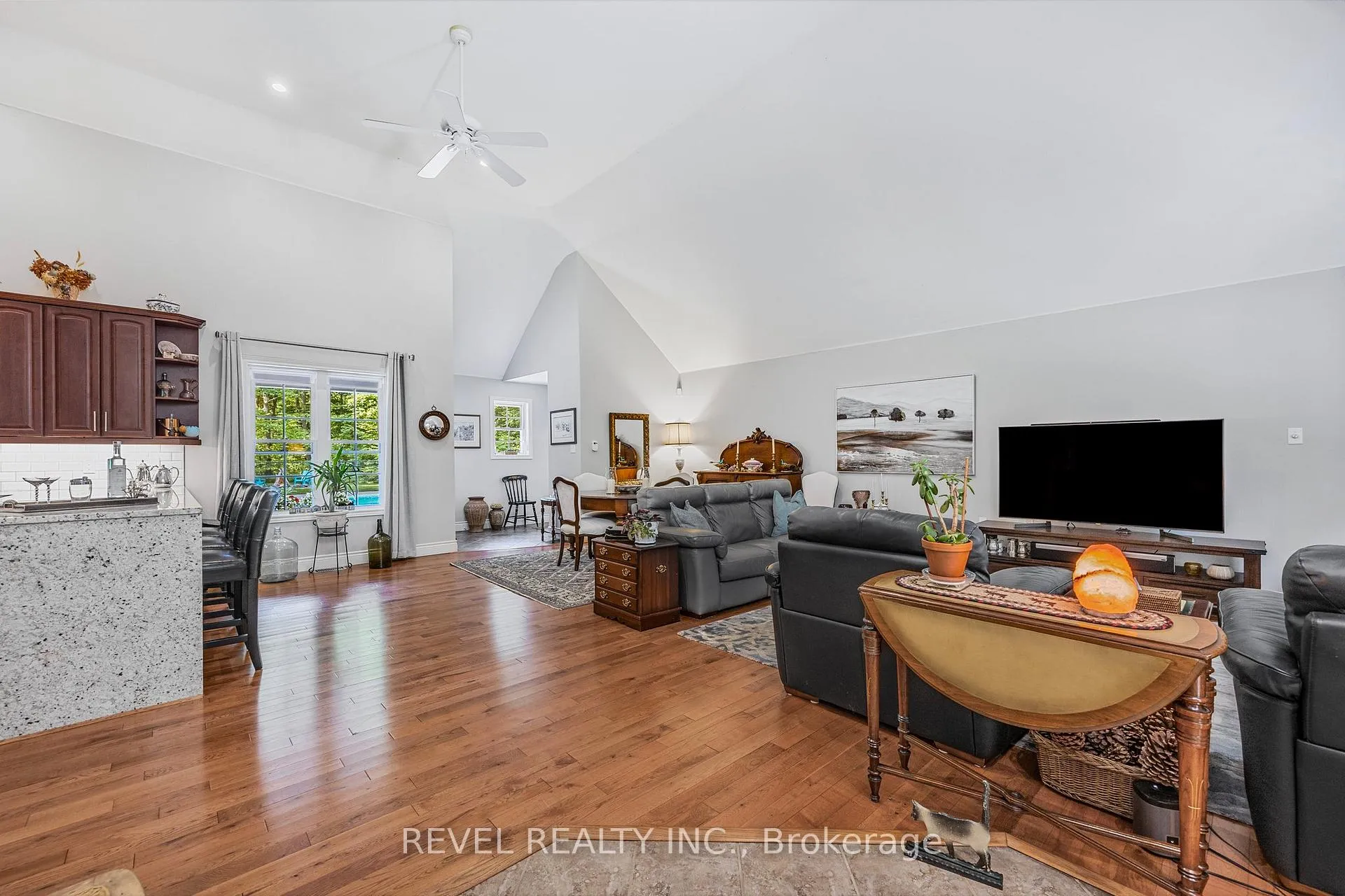 Photo 3 of 1640 Golf Link Road, Midland — HOMEH