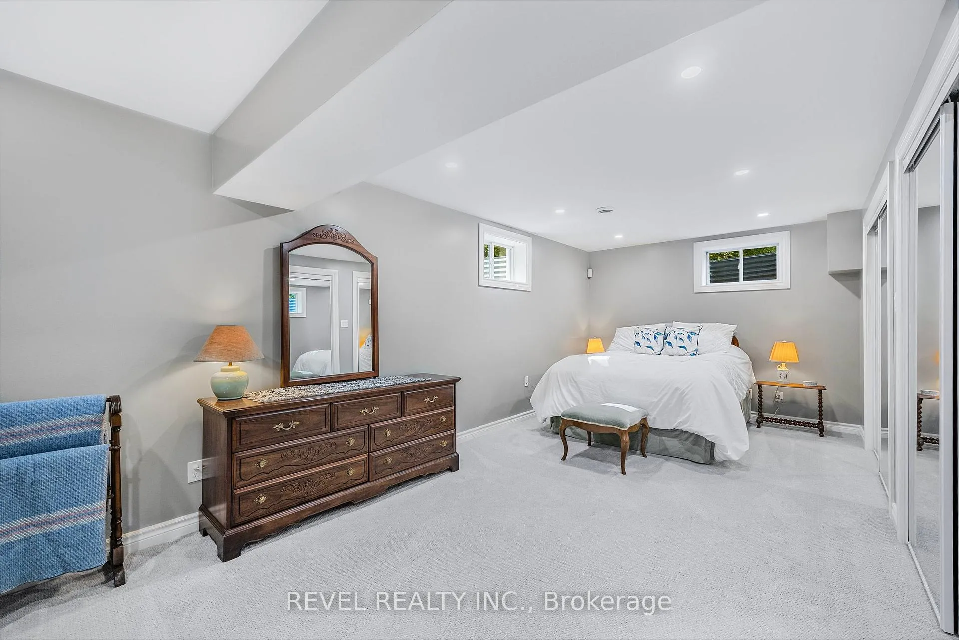 Photo 23 of 1640 Golf Link Road, Midland — HOMEH
