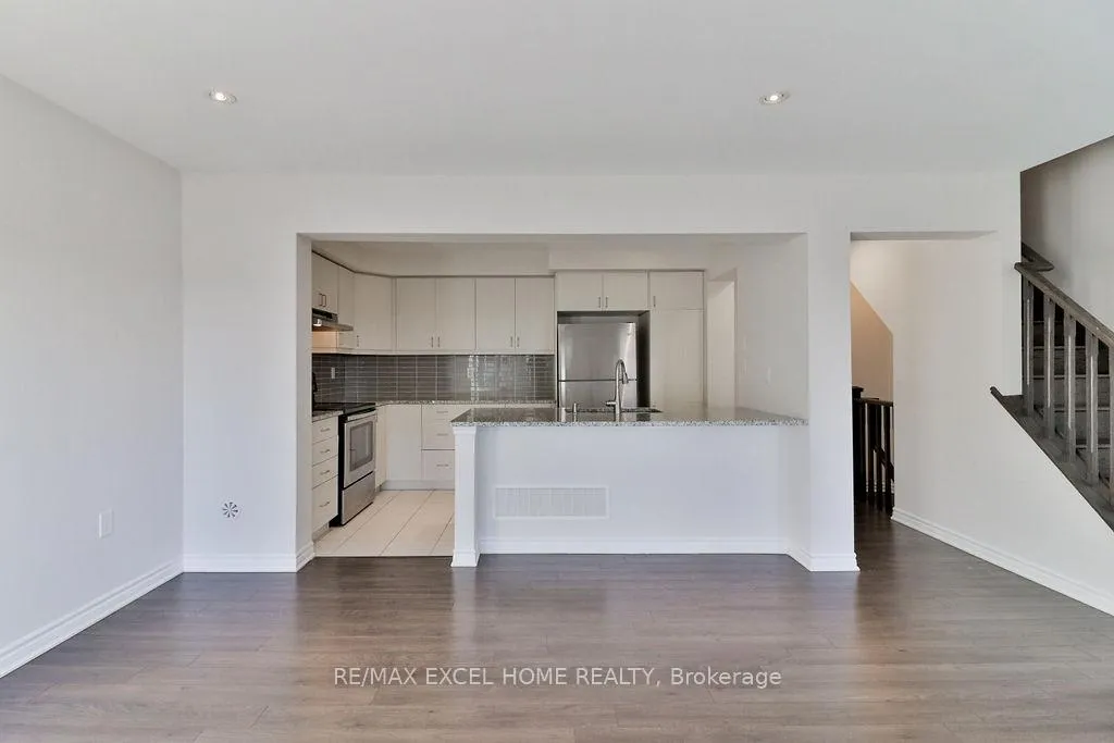 Photo 15 of 91 Minlow Way, Aurora, Rural Aurora — HOMEH