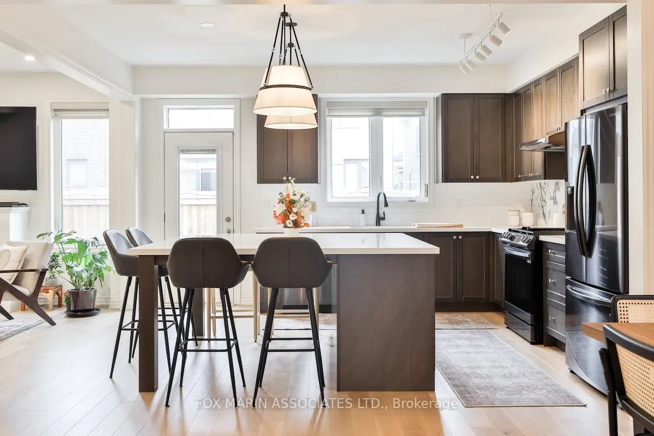Photo 1 of 17 Vickery Street, Whitby, Williamsburg — HOMEH