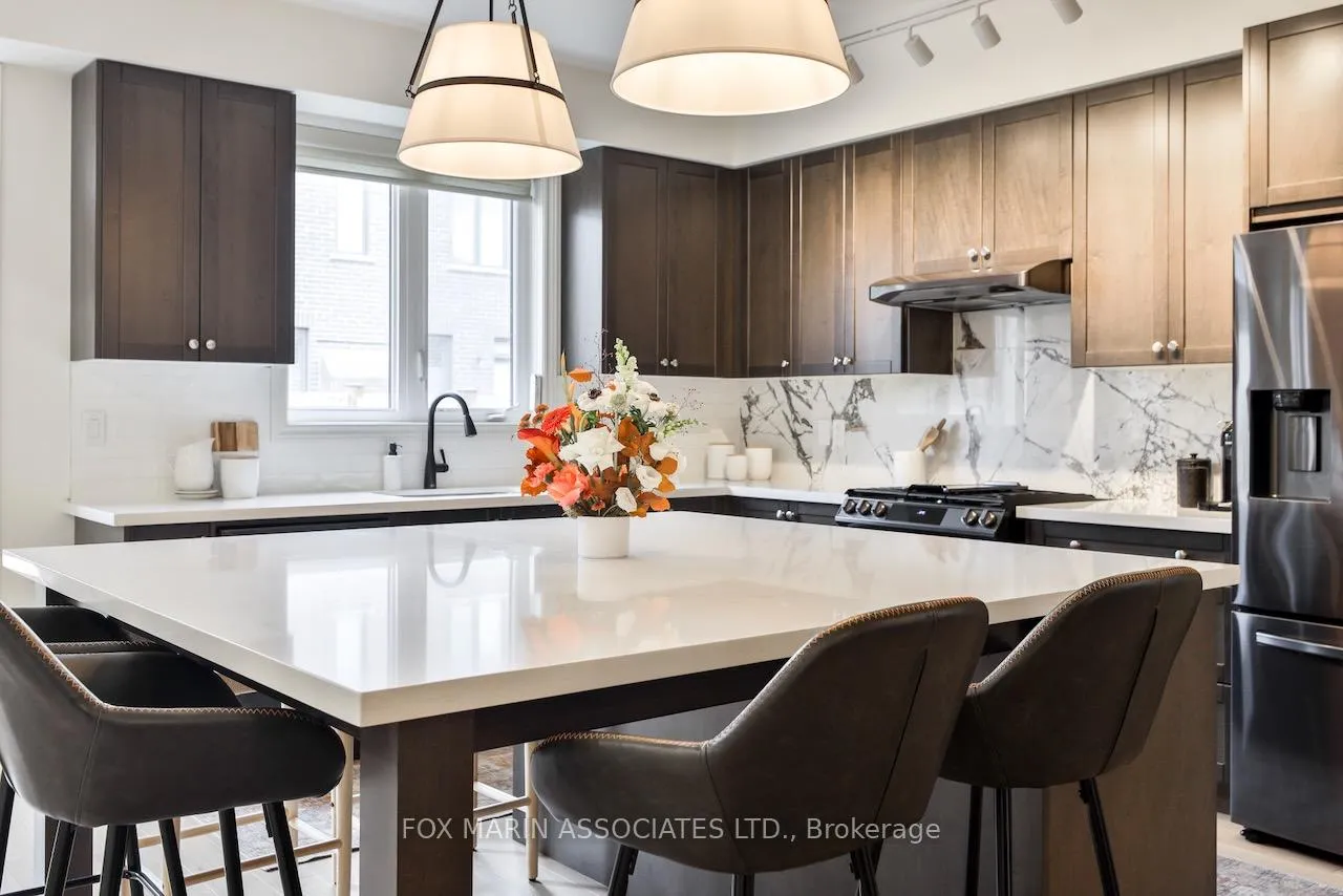 Photo 10 of 17 Vickery Street, Whitby, Williamsburg — HOMEH