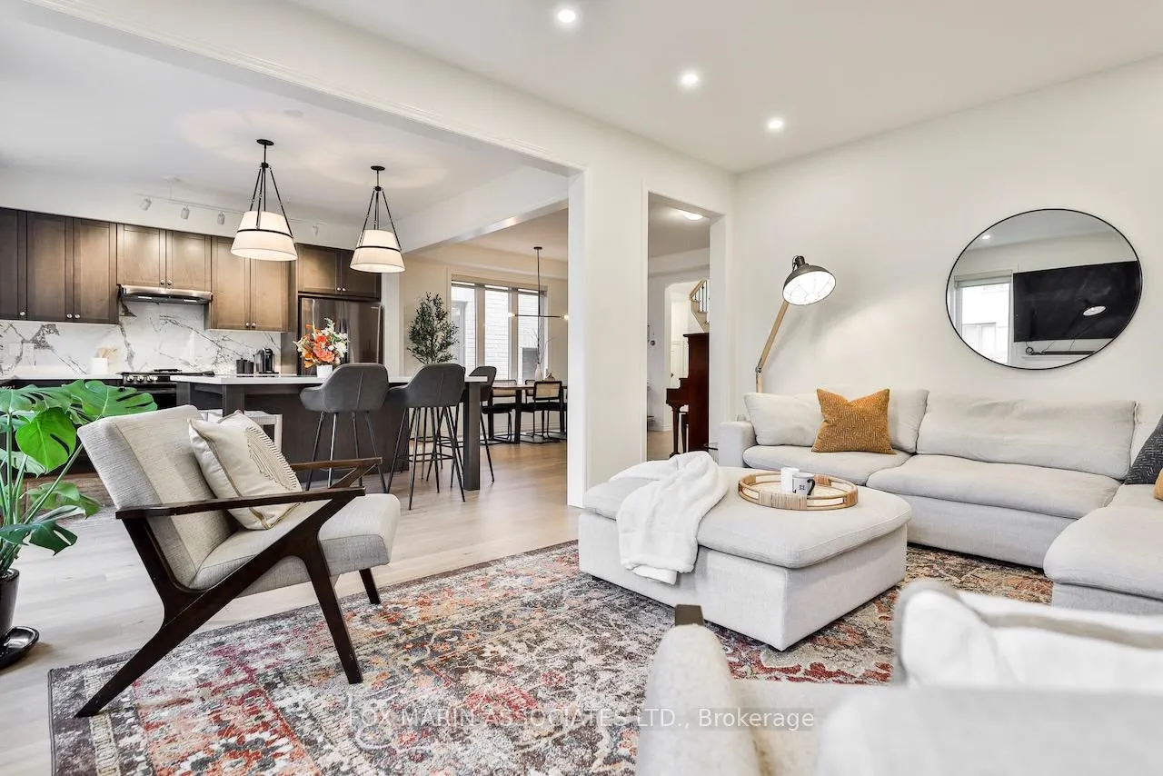 Photo 18 of 17 Vickery Street, Whitby, Williamsburg — HOMEH