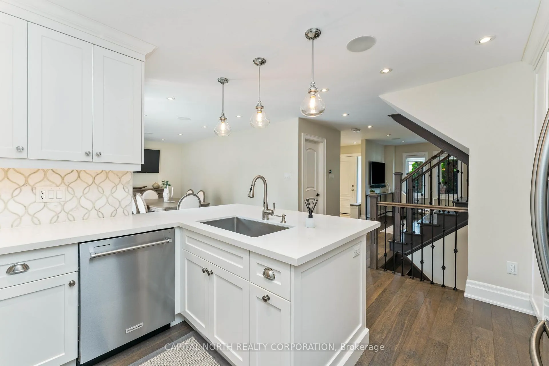Photo 11 of 23 Redfinch Crescent, Vaughan, Vellore Village — HOMEH