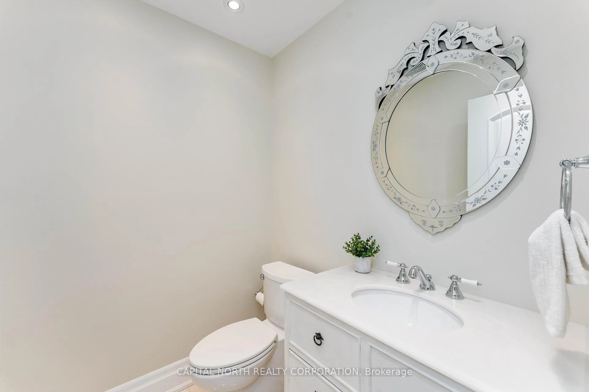 Photo 15 of 23 Redfinch Crescent, Vaughan, Vellore Village — HOMEH
