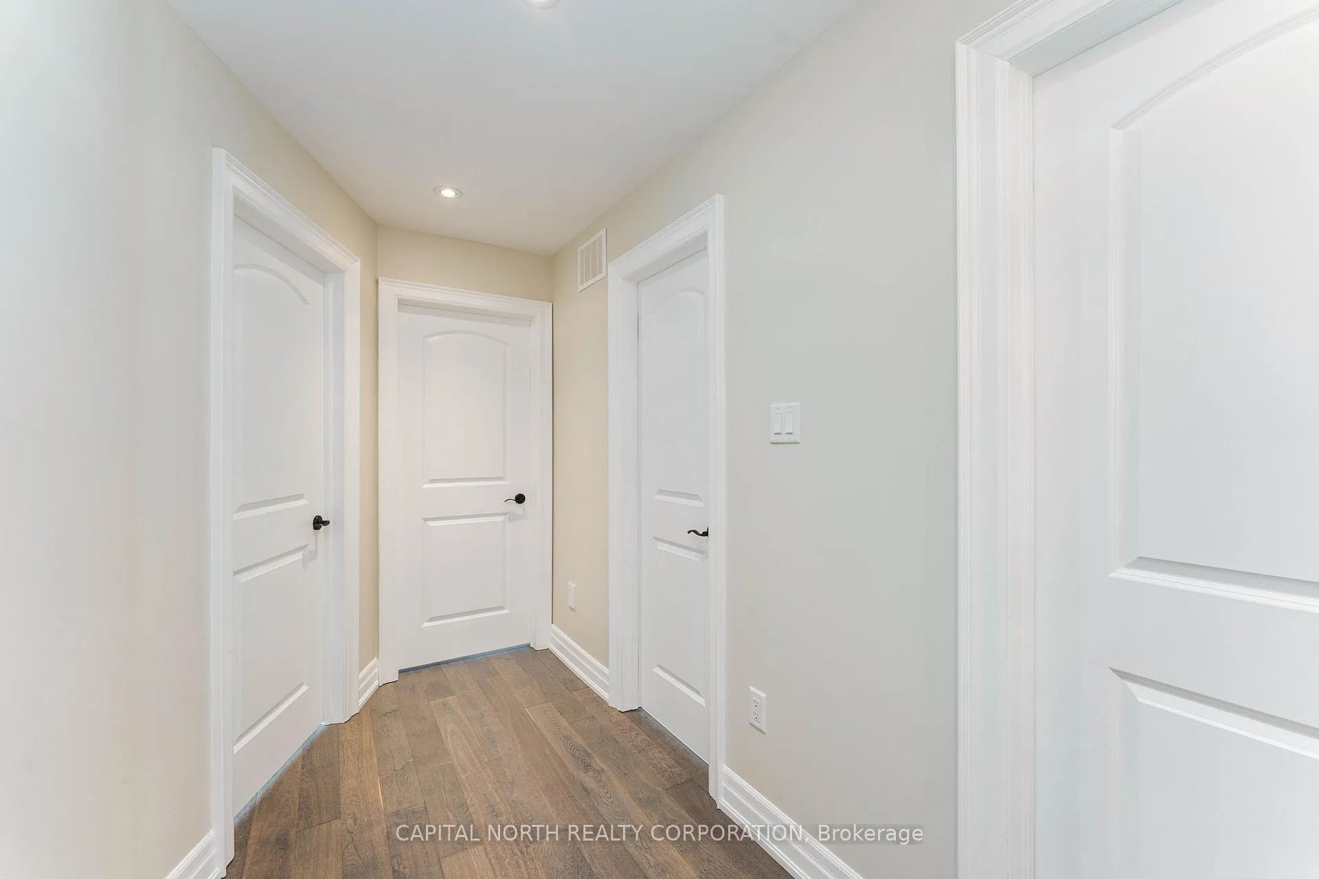 Photo 17 of 23 Redfinch Crescent, Vaughan, Vellore Village — HOMEH