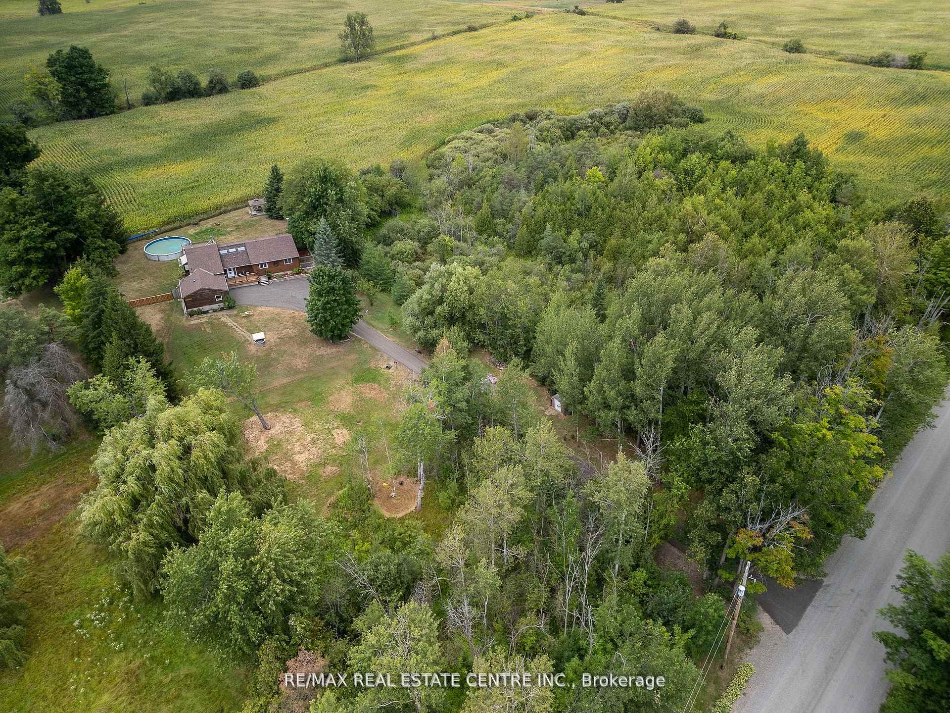Photo 2 of 3762 Highpoint Side Road, Caledon, Rural Caledon — HOMEH