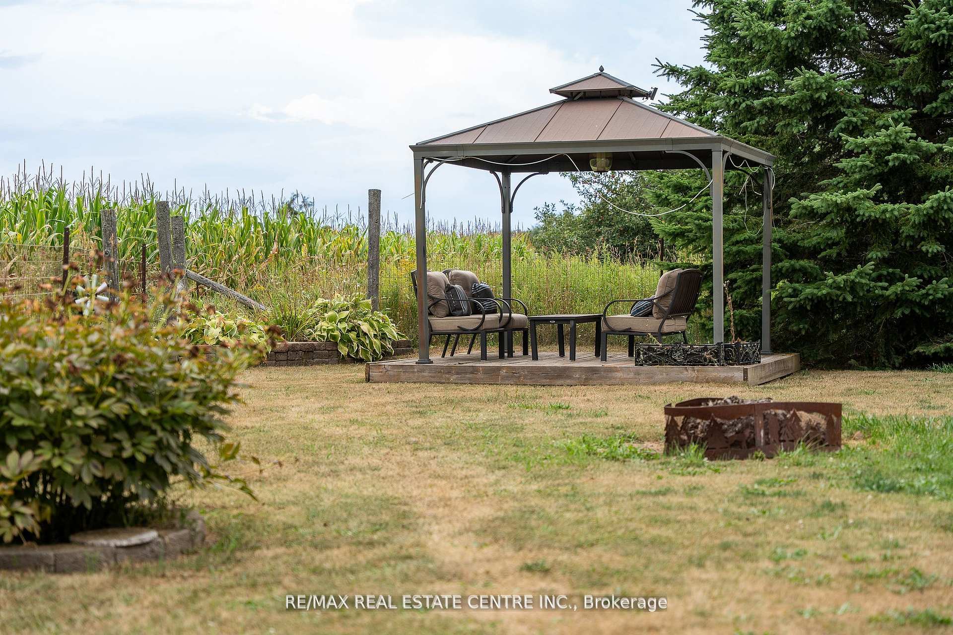 Photo 10 of 3762 Highpoint Side Road, Caledon, Rural Caledon — HOMEH