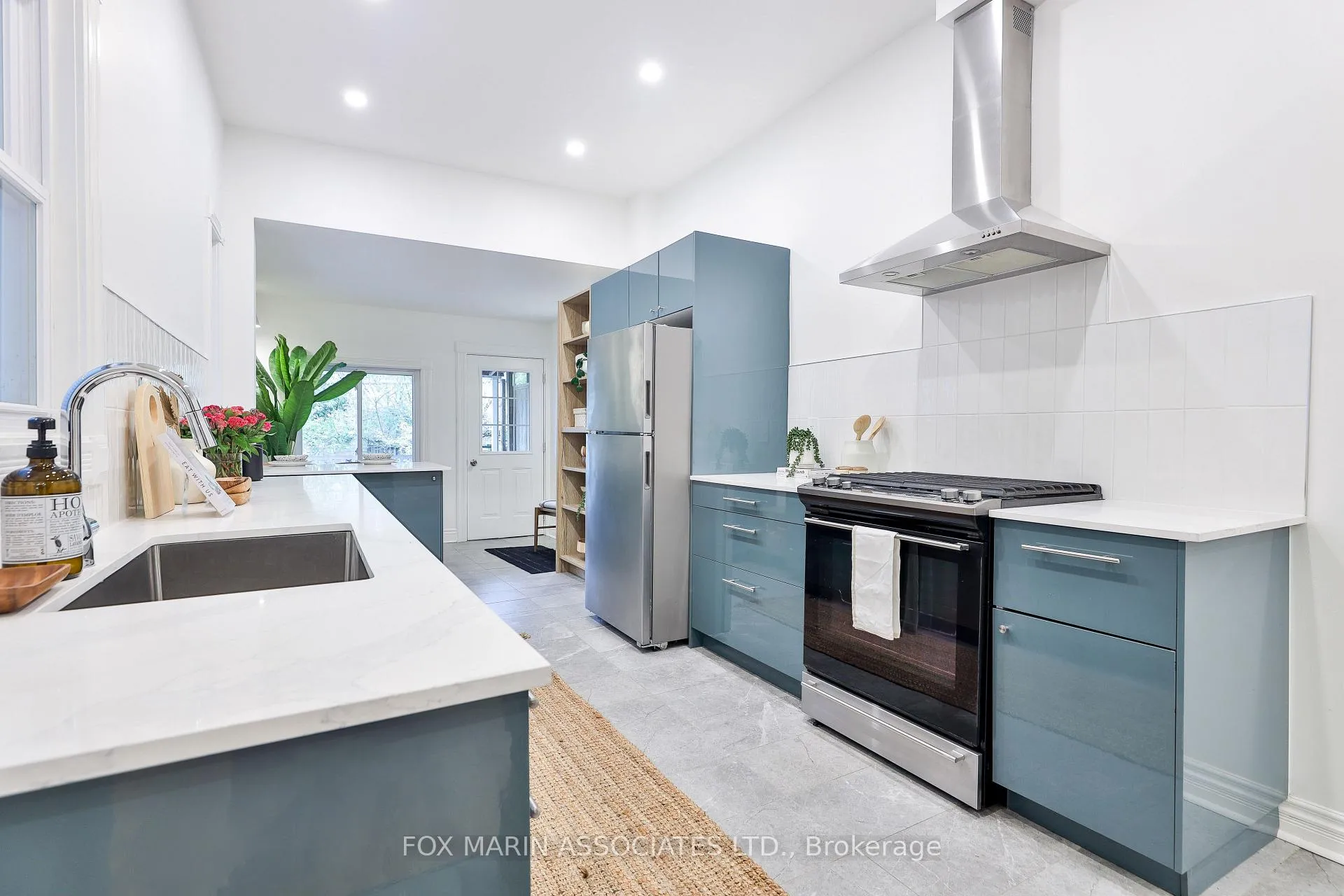 Photo 13 of 46 Lewis Street, Toronto, South Riverdale — HOMEH