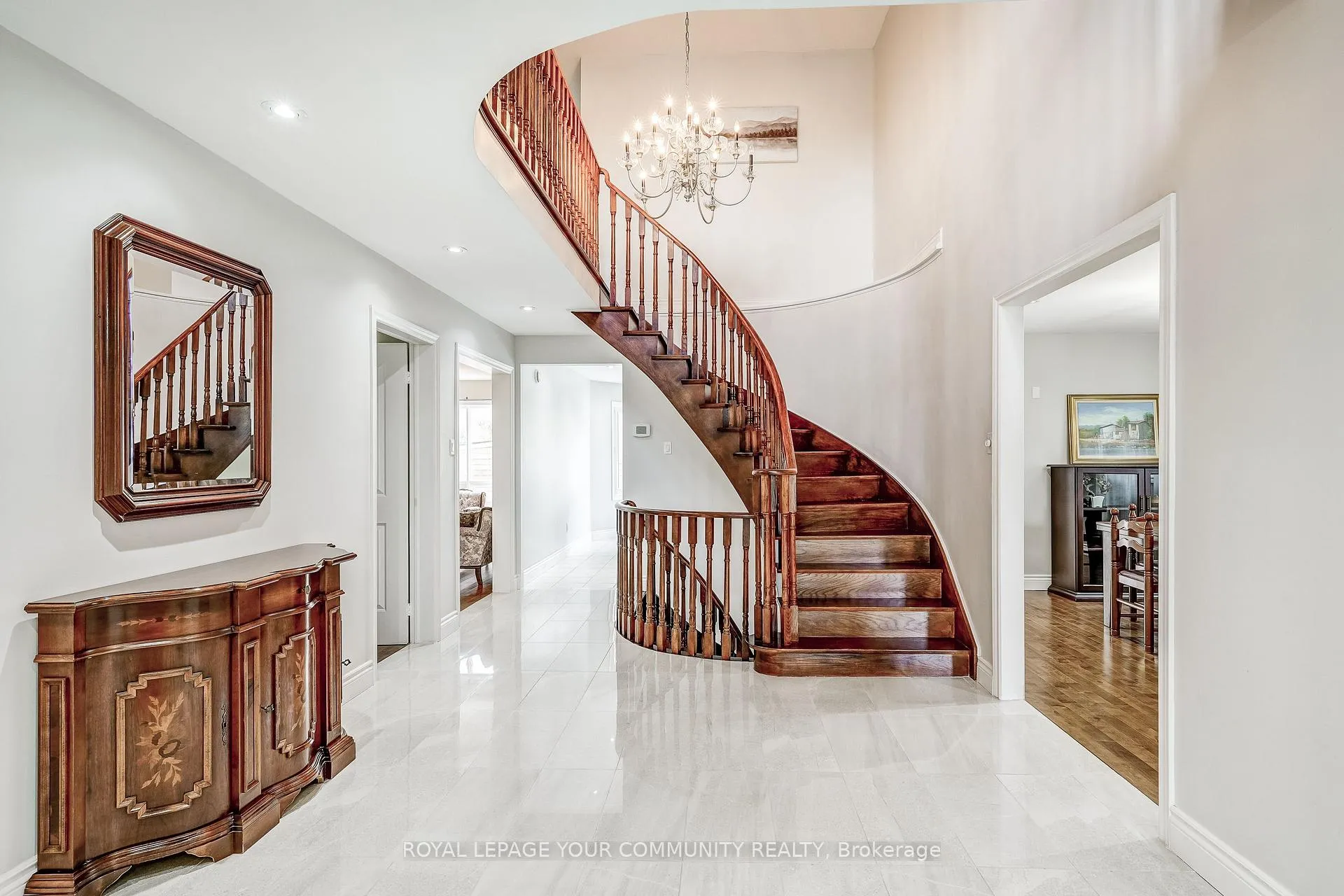 Photo 4 of 155 Mapes Avenue, Vaughan, West Woodbridge — HOMEH