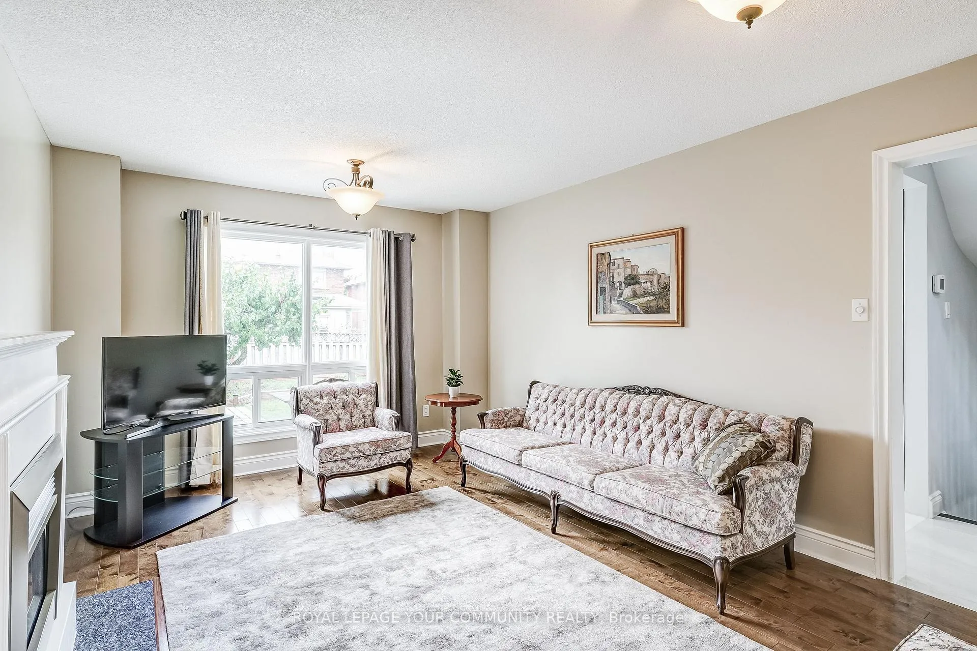 Photo 15 of 155 Mapes Avenue, Vaughan, West Woodbridge — HOMEH