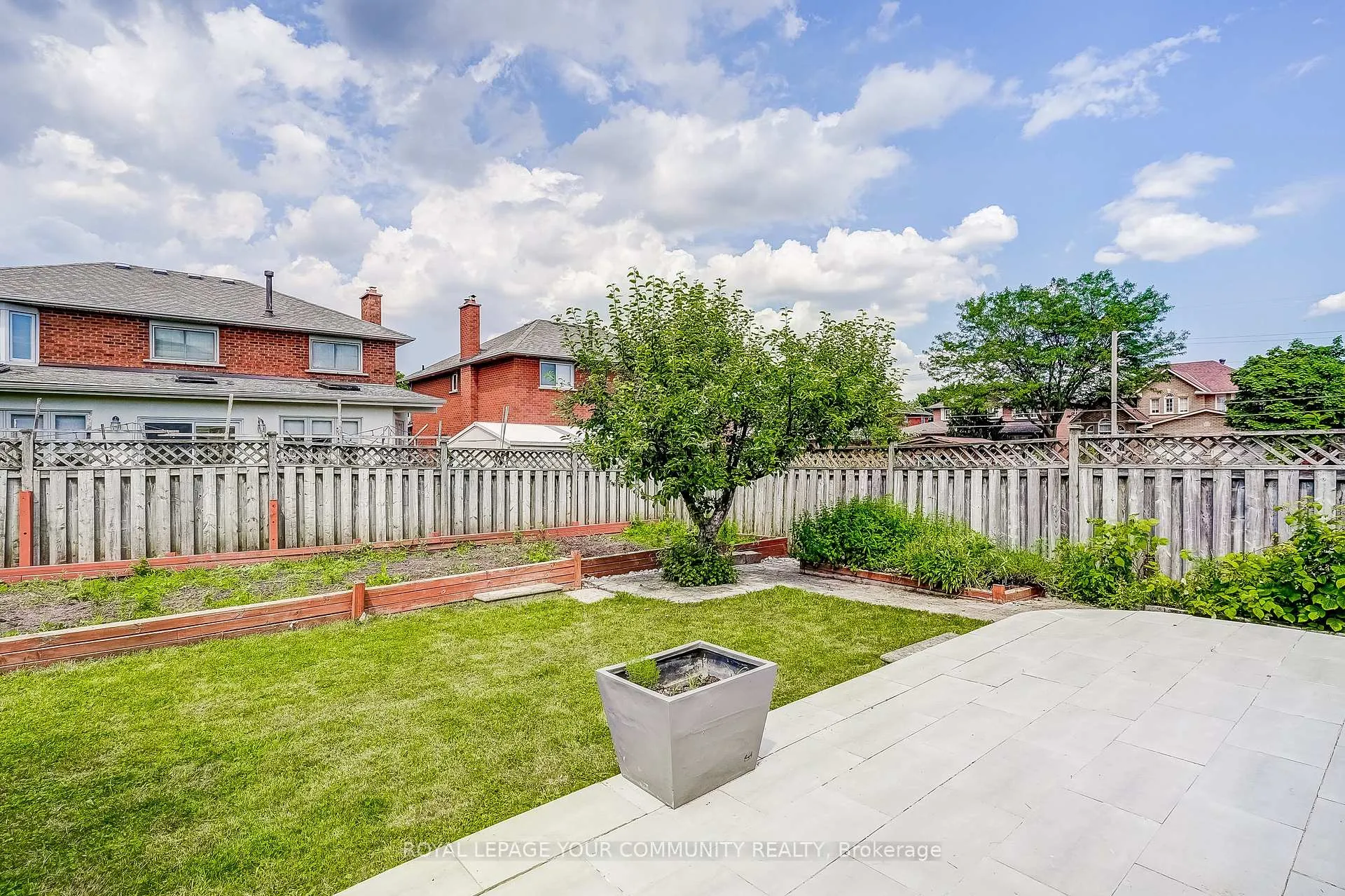 Photo 38 of 155 Mapes Avenue, Vaughan, West Woodbridge — HOMEH