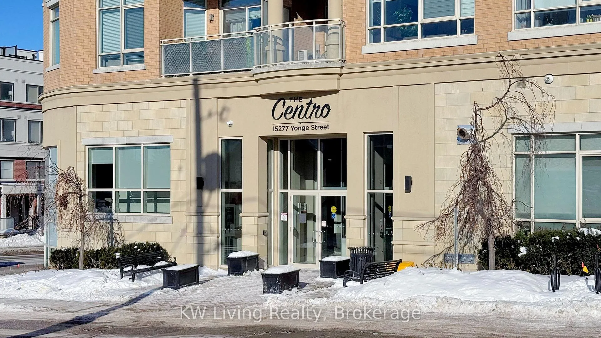 Photo 3 of Unit 316, 15277 Yonge Street, Aurora, Aurora Village — HOMEH
