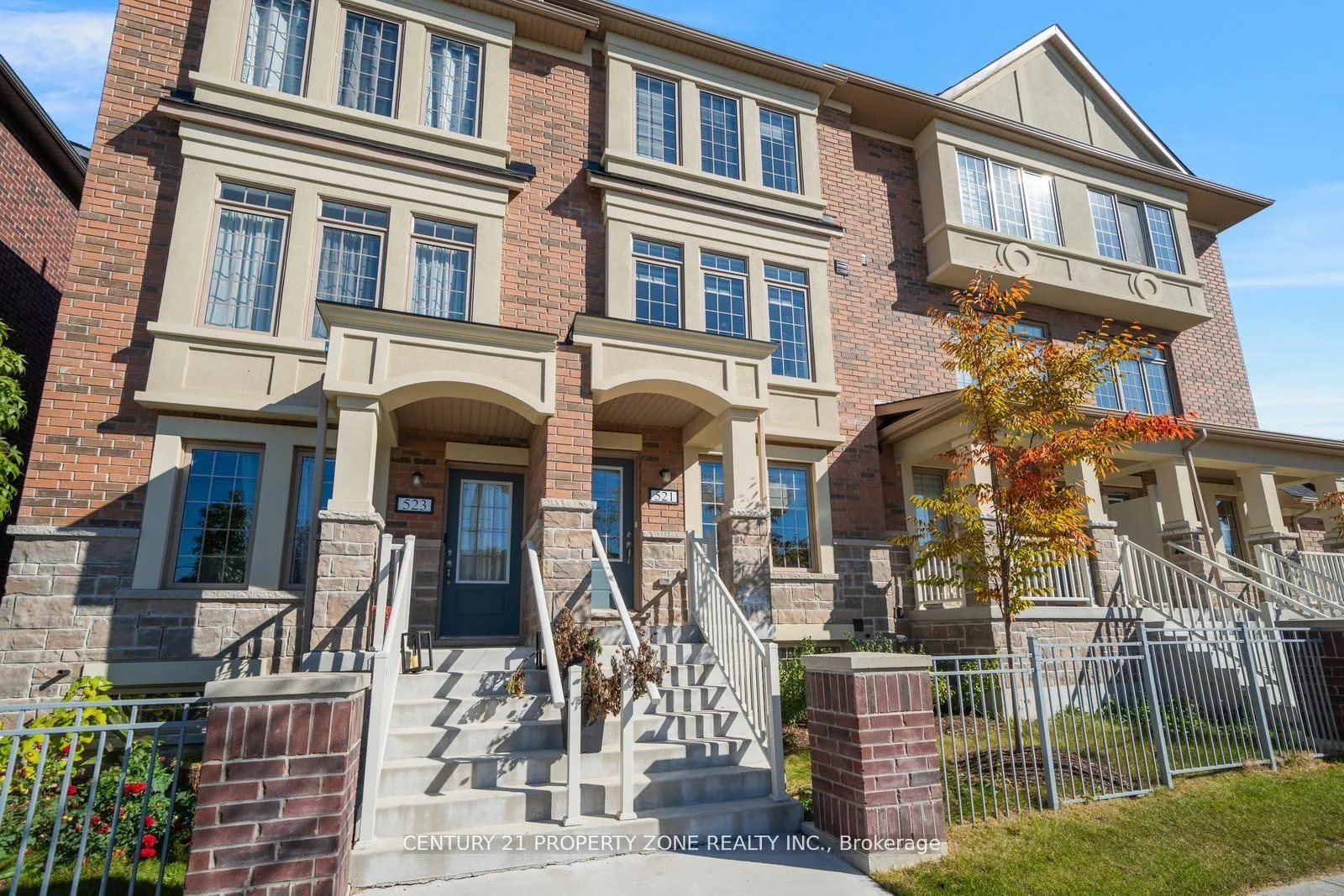 Front of 521 Old Harwood Avenue