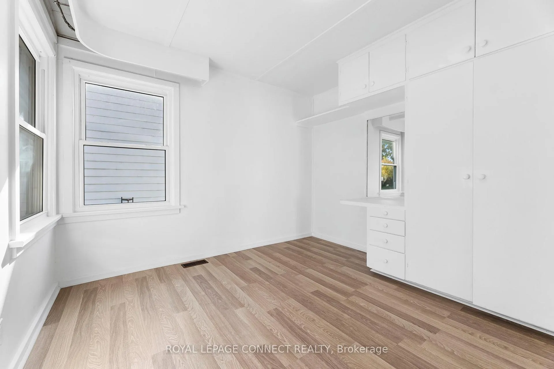 Photo 9 of 36 Windsor Avenue, Ajax, Central — HOMEH