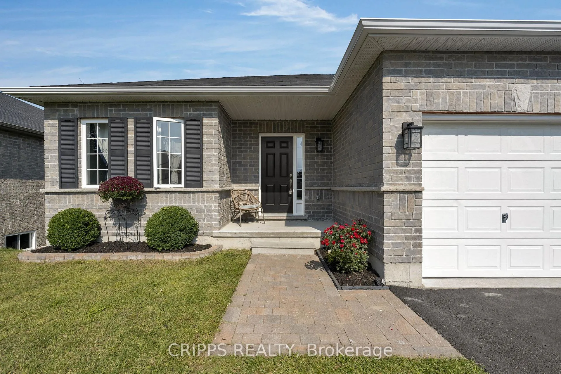 Photo 2 of 37 Sheppard Drive, Tay, Victoria Harbour — HOMEH