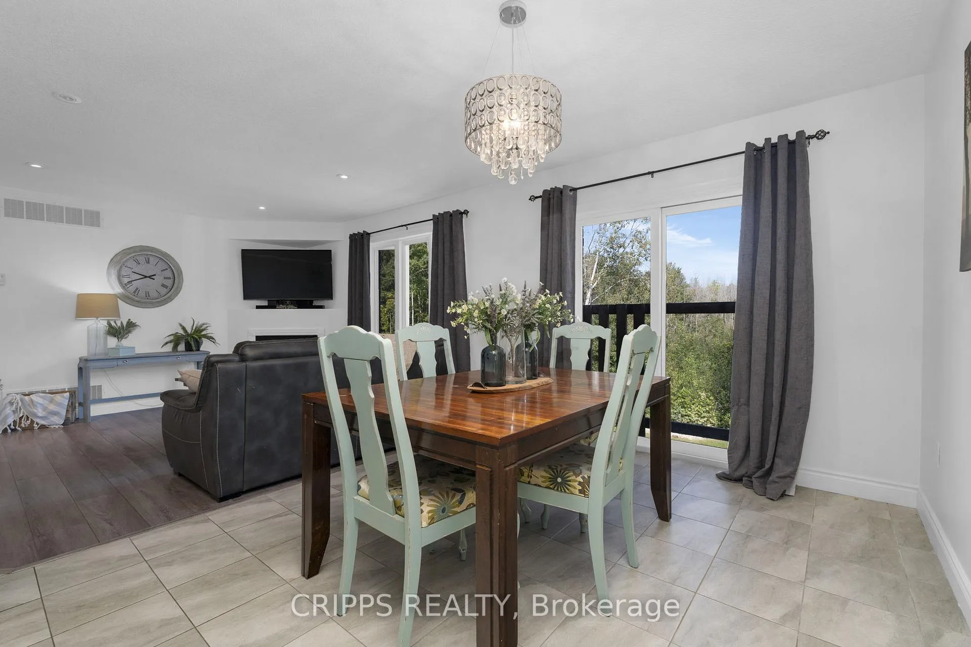 Photo 6 of 37 Sheppard Drive, Tay, Victoria Harbour — HOMEH